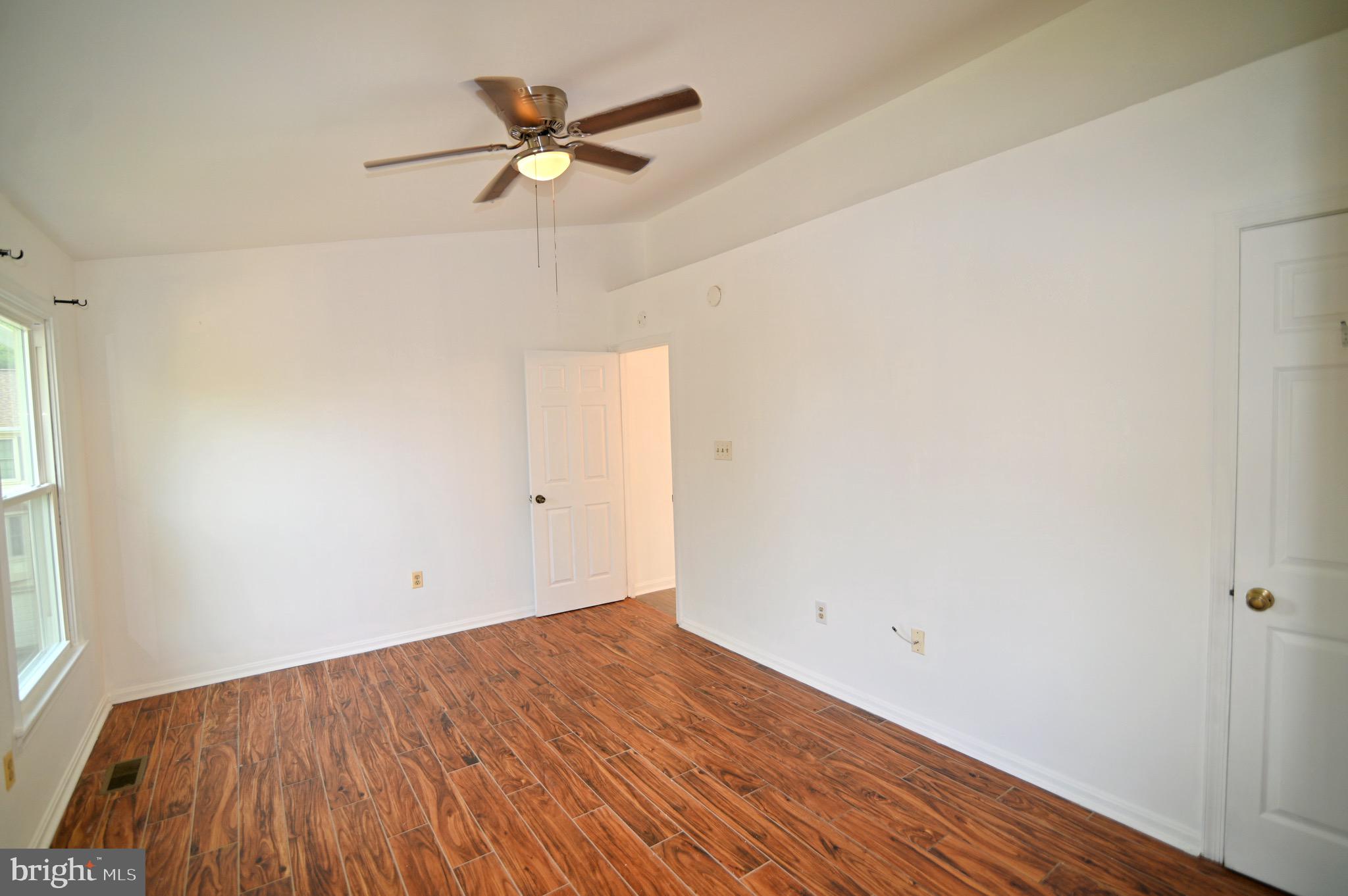 EVERGREEN ESTATES - Residential Lease