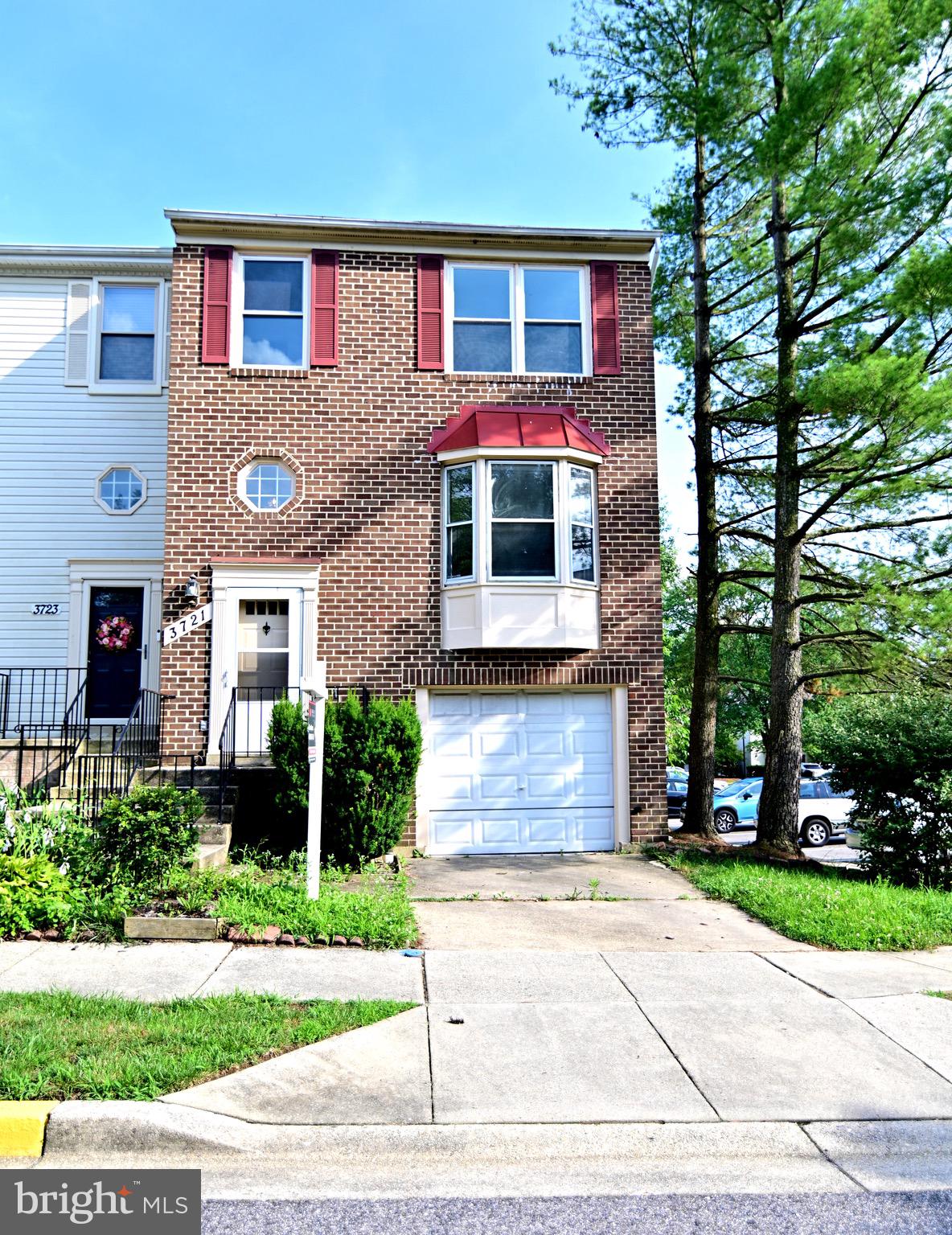 EVERGREEN ESTATES - Residential Lease