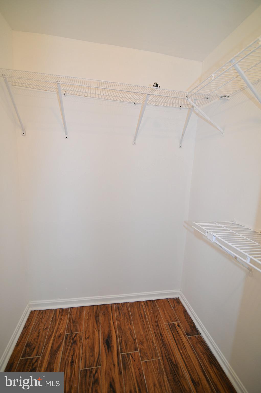 EVERGREEN ESTATES - Residential Lease