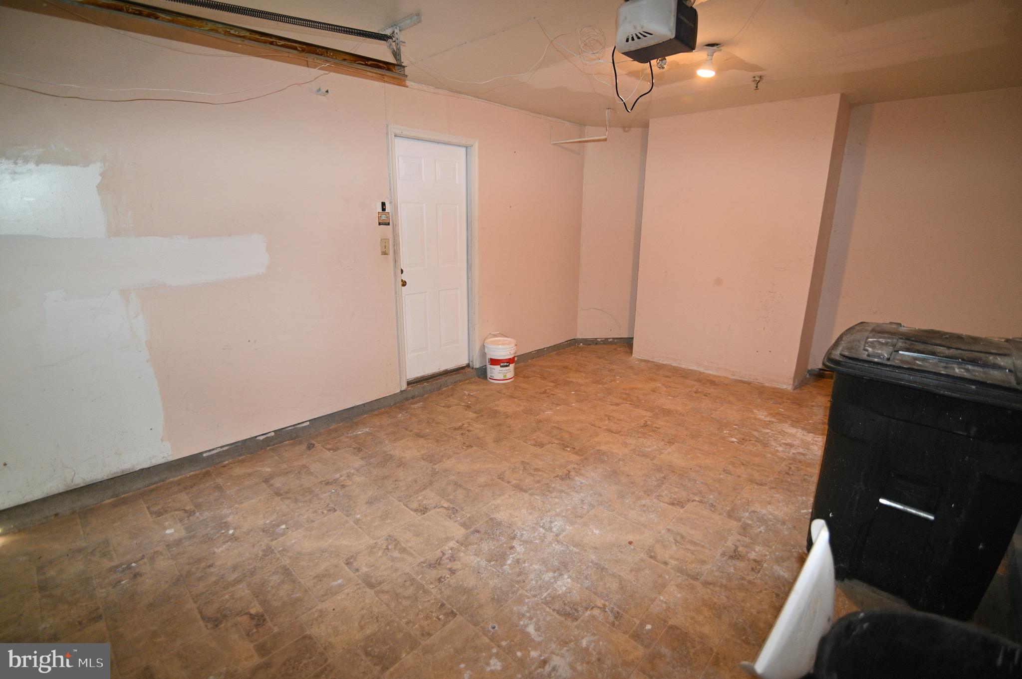 EVERGREEN ESTATES - Residential Lease