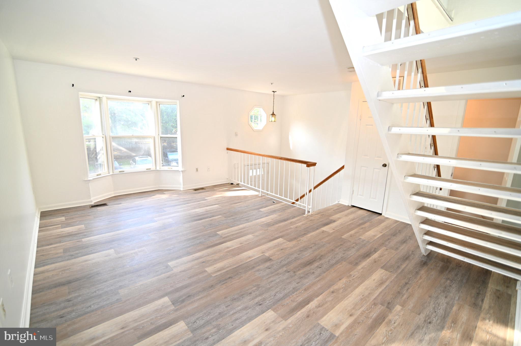 EVERGREEN ESTATES - Residential Lease