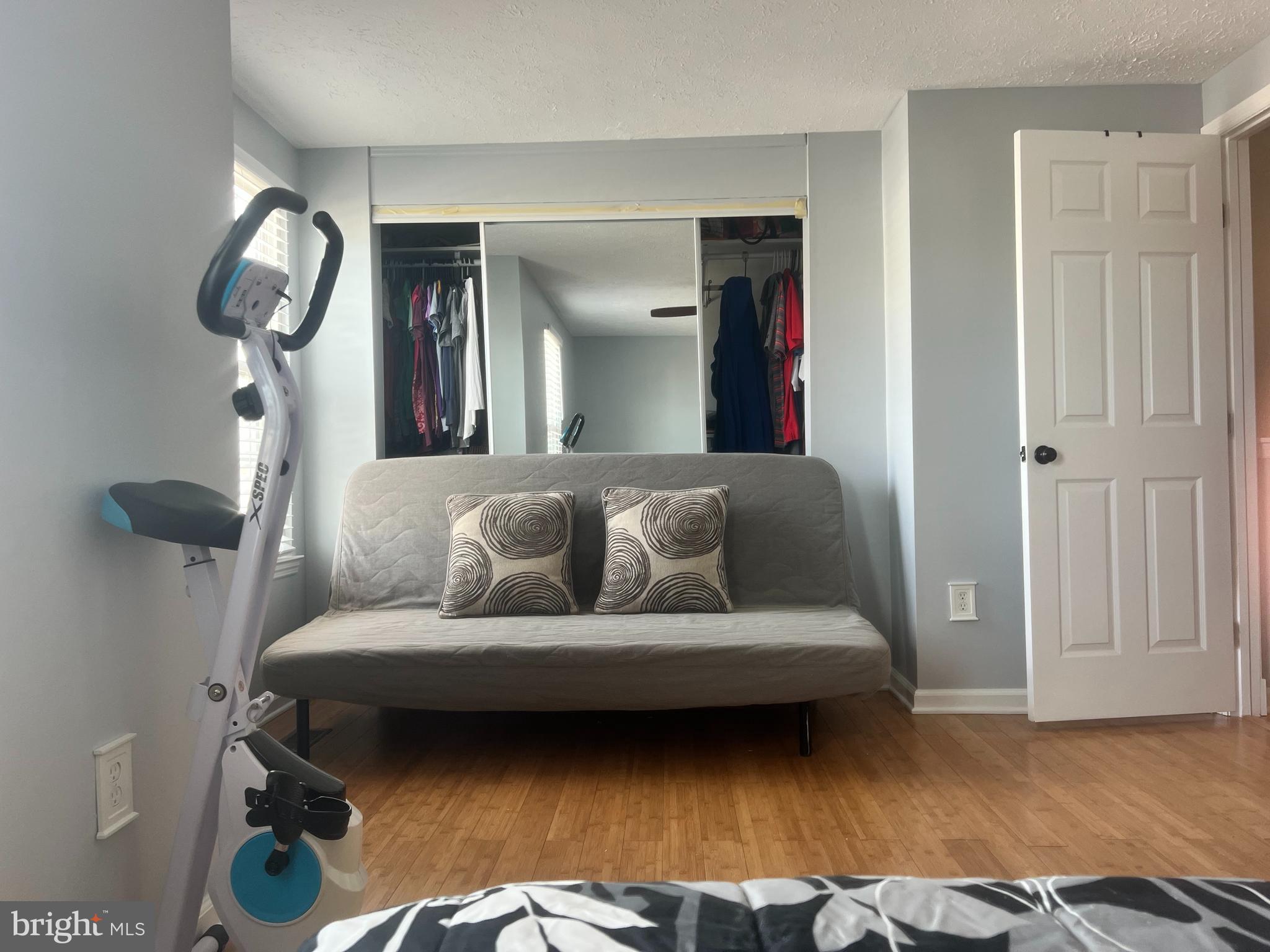 PARKVIEW TRAIL - Residential Lease