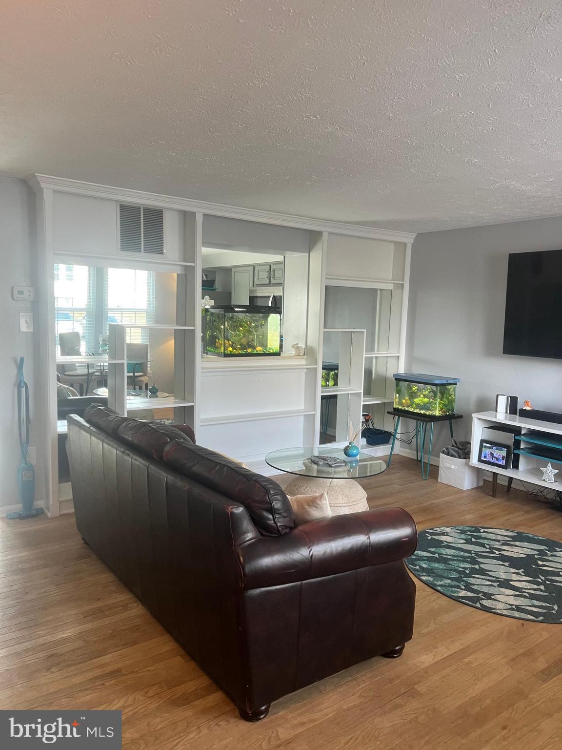 PARKVIEW TRAIL - Residential Lease