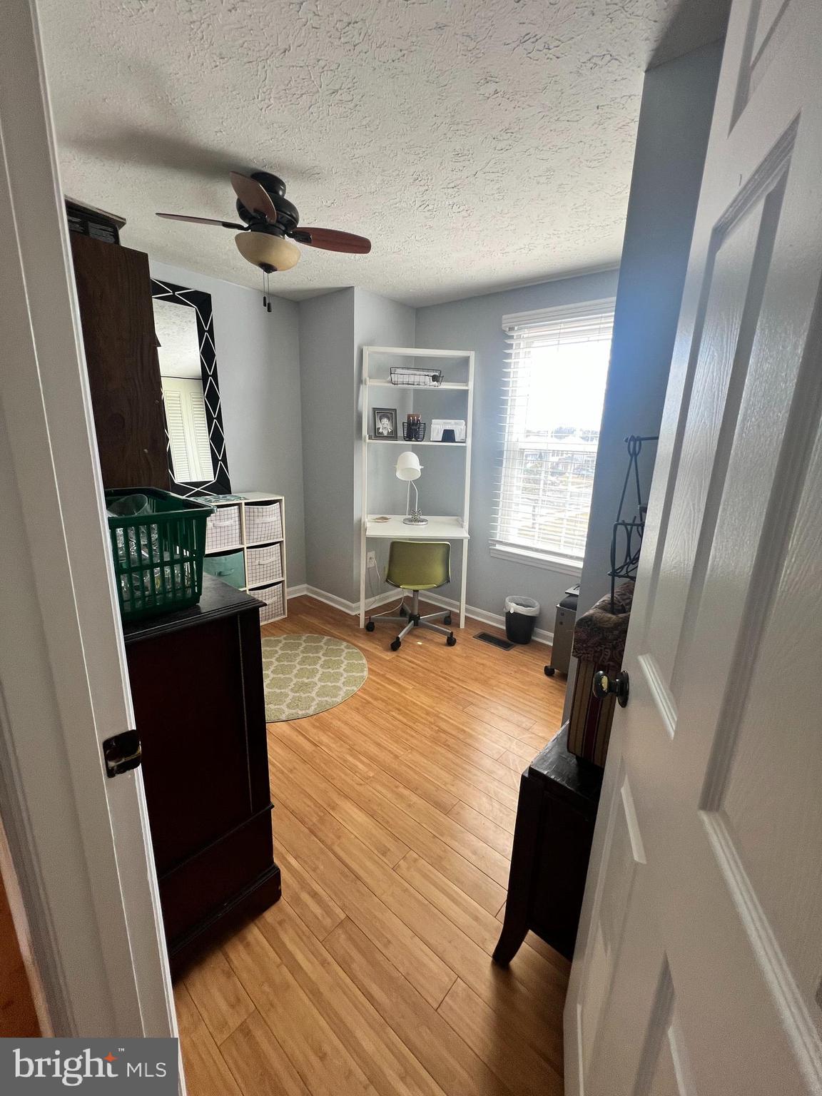 PARKVIEW TRAIL - Residential Lease