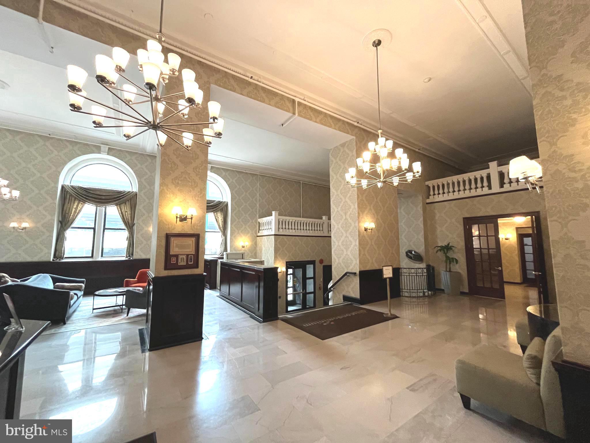 CENTER CITY - Residential