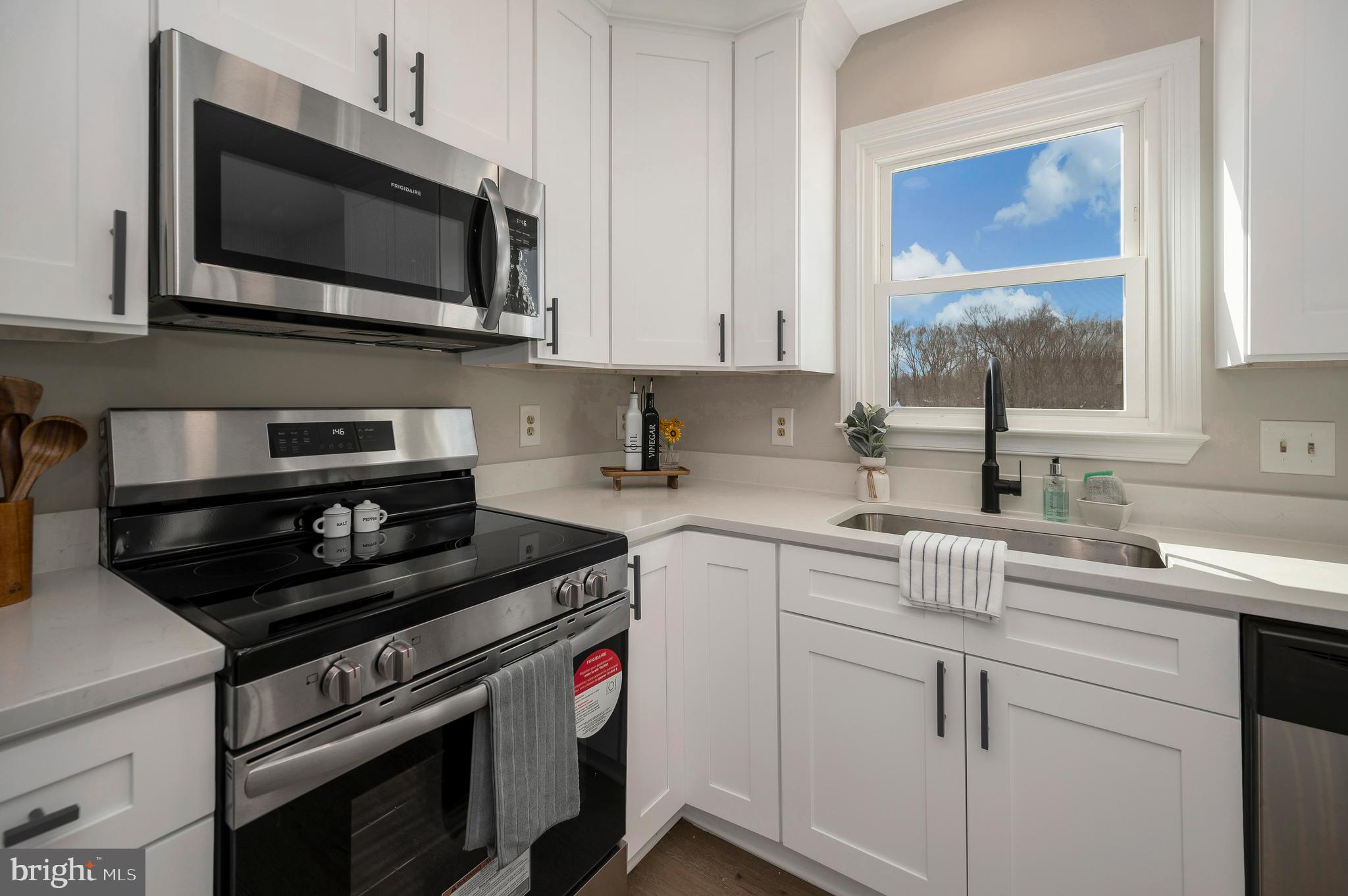 RAINTREE - Residential