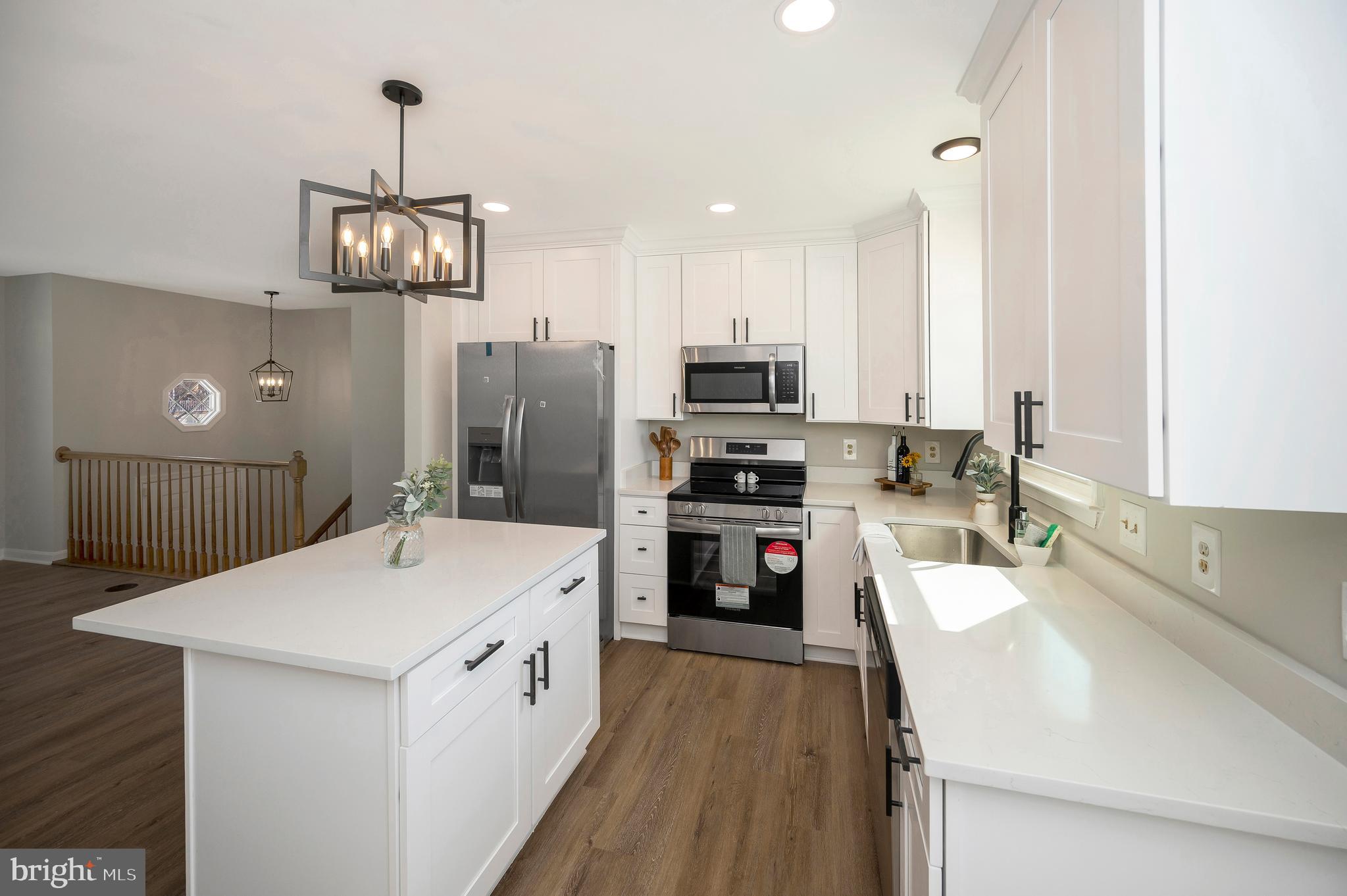 8006 BLOSSOM WOOD COURT