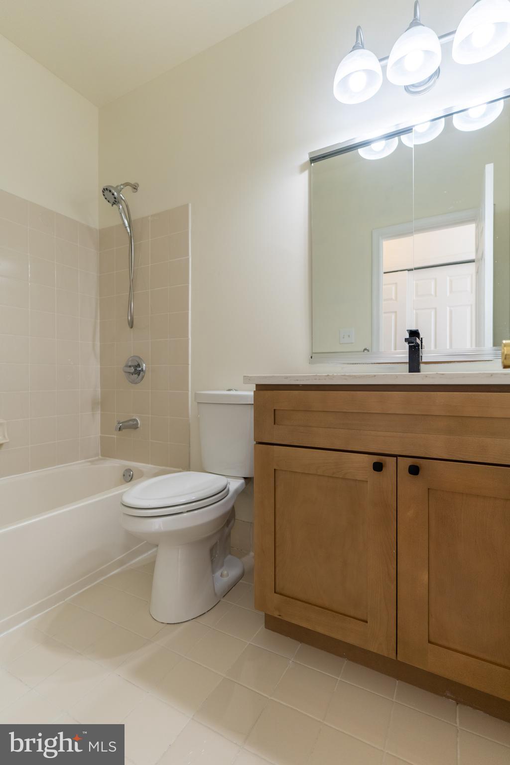 VILLAS AT PACKER PARK - Residential