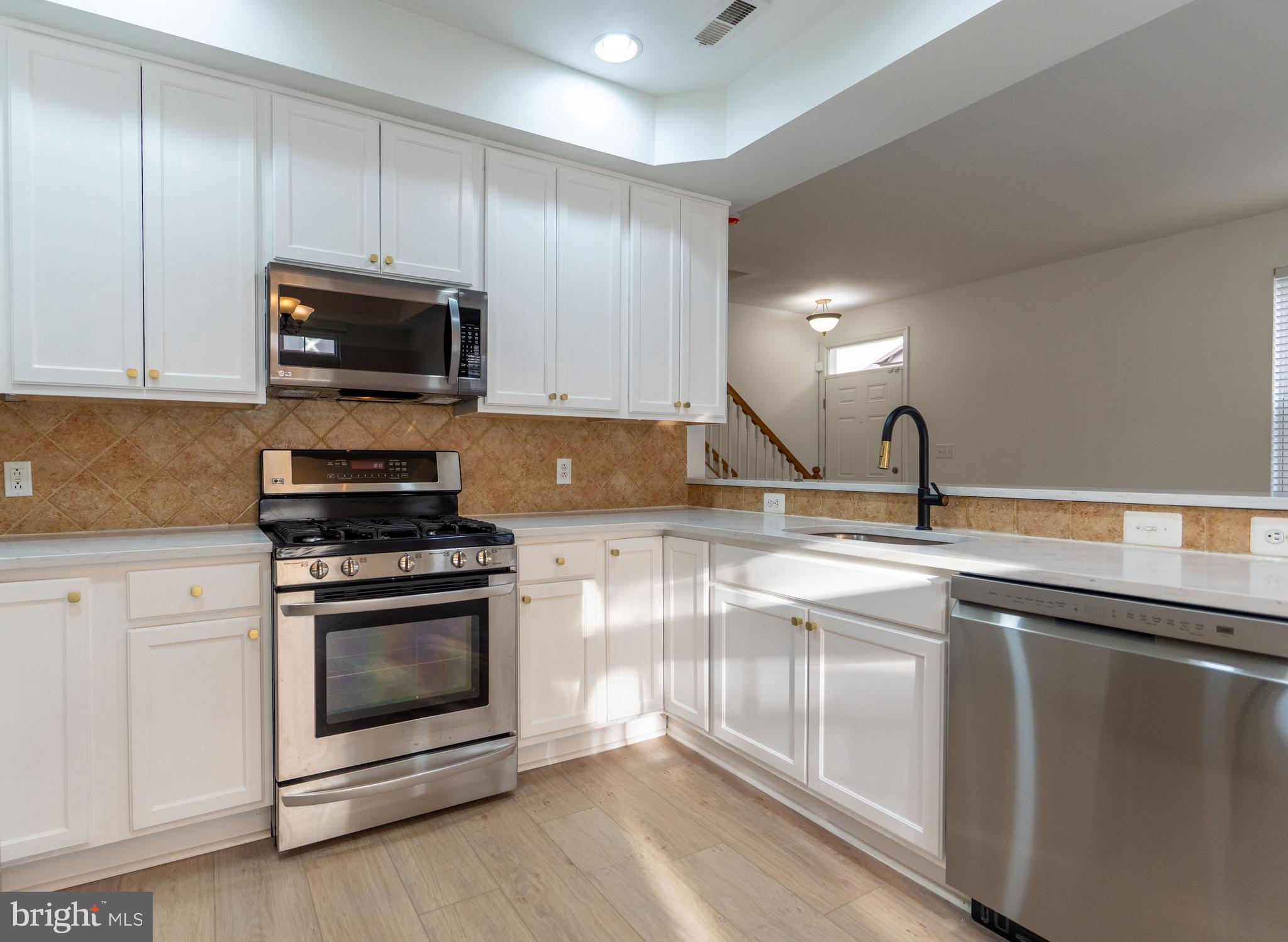 VILLAS AT PACKER PARK - Residential