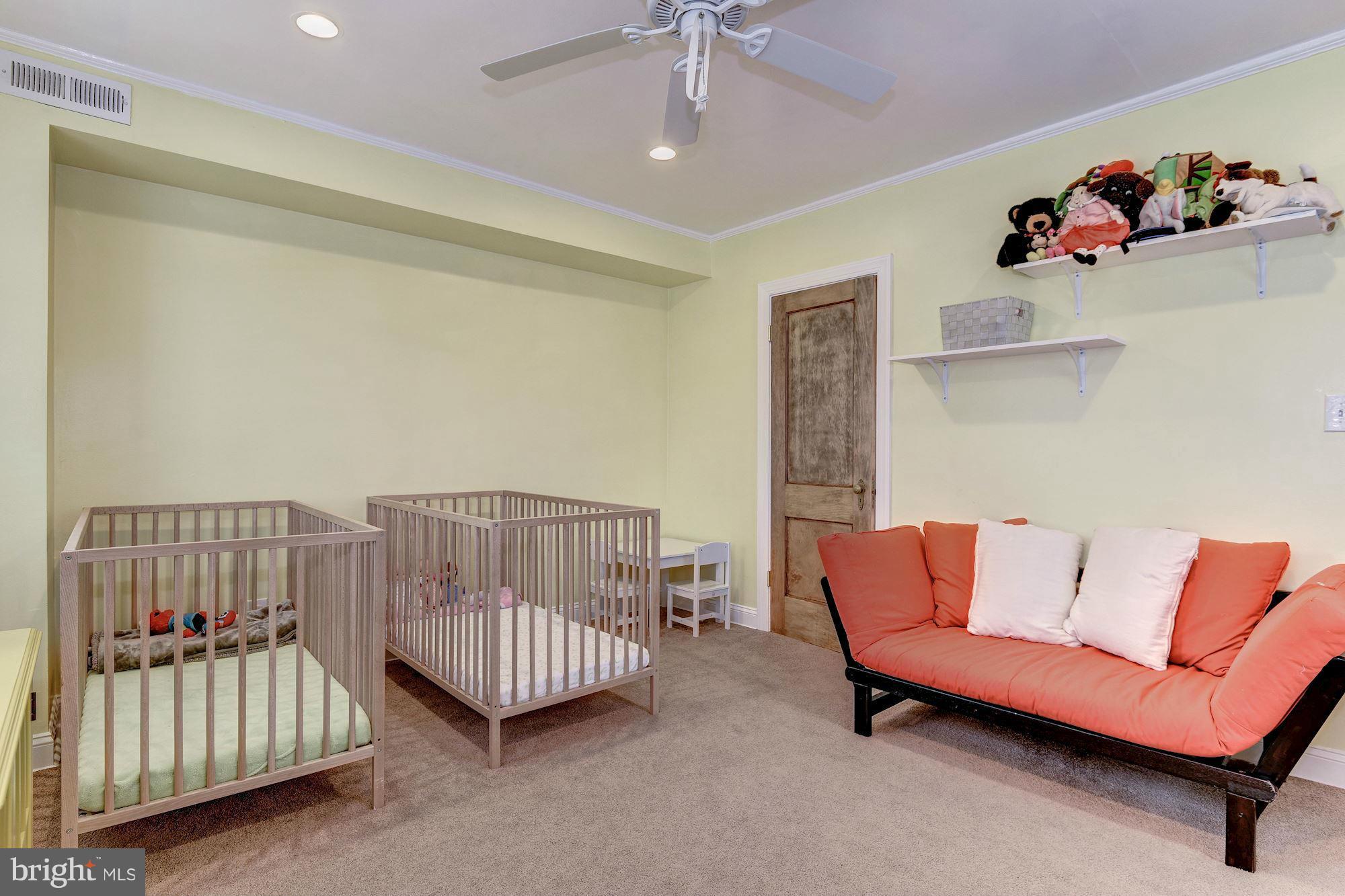 ARLINGTON VILLAGE - Residential