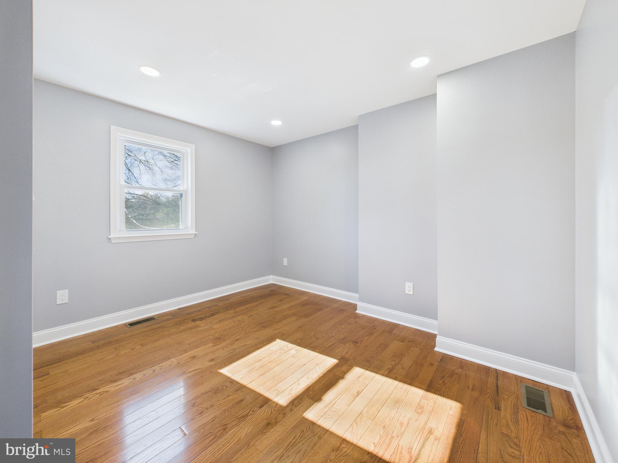 LAKELAND - Residential