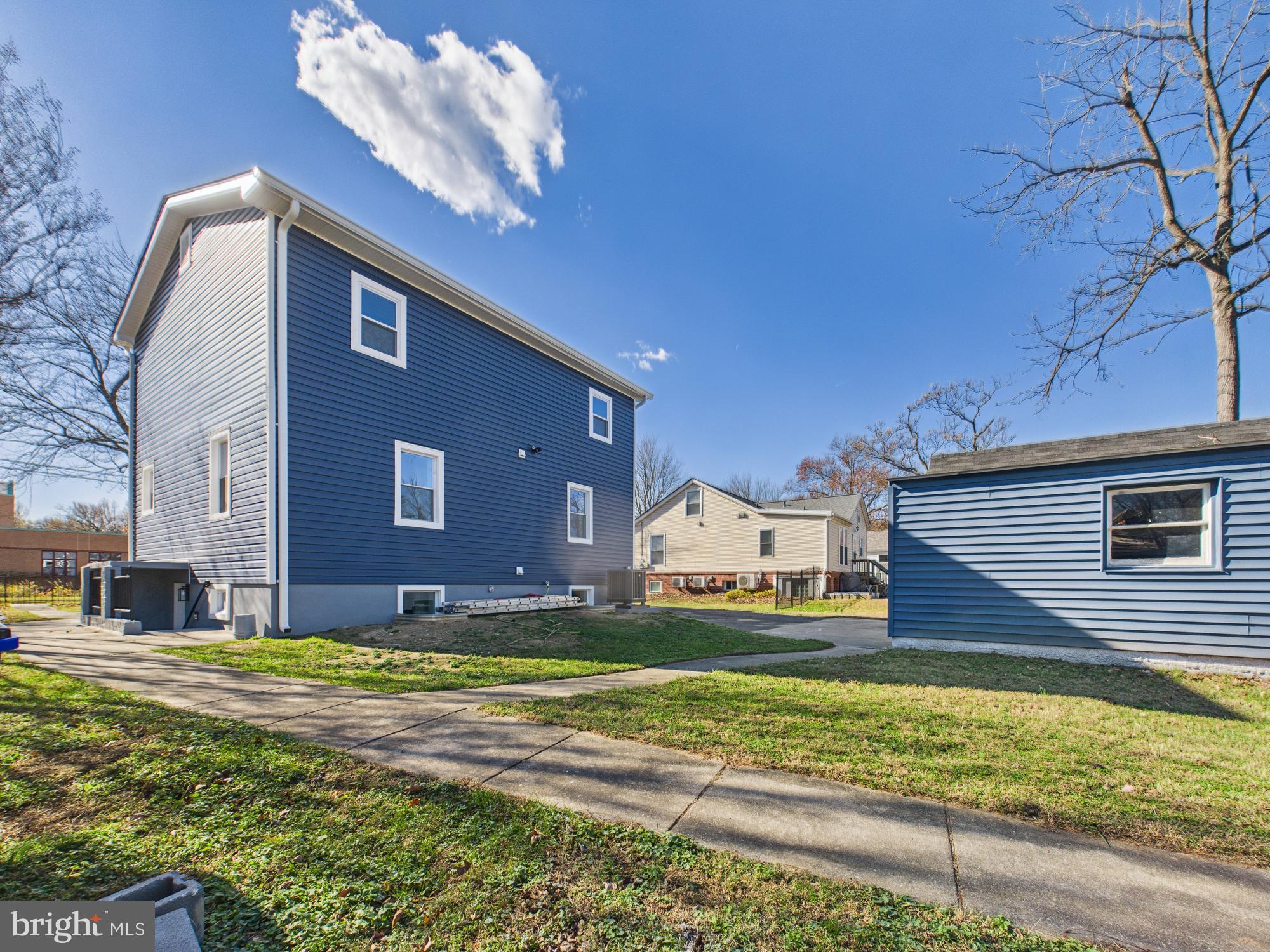 LAKELAND - Residential