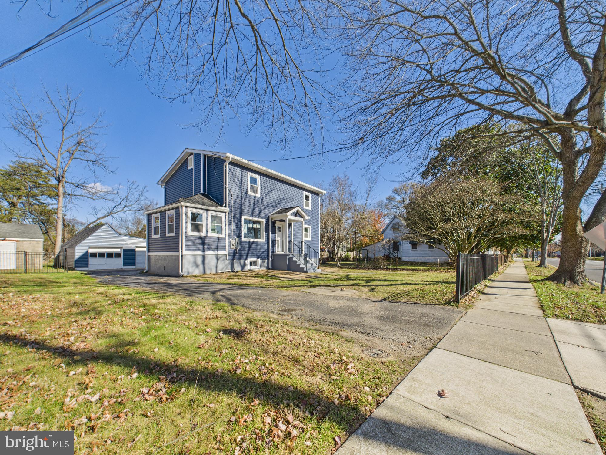 LAKELAND - Residential