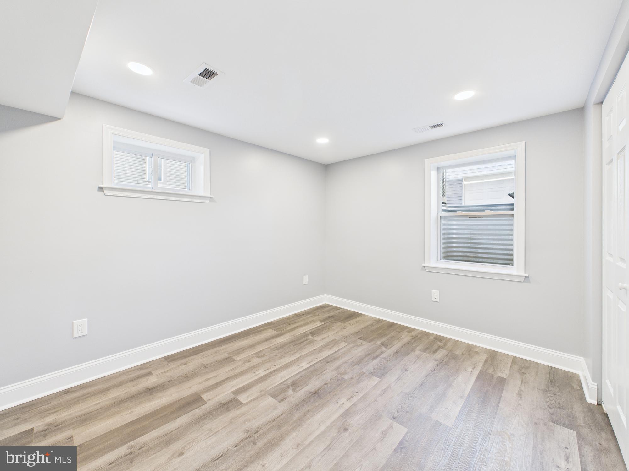 LAKELAND - Residential