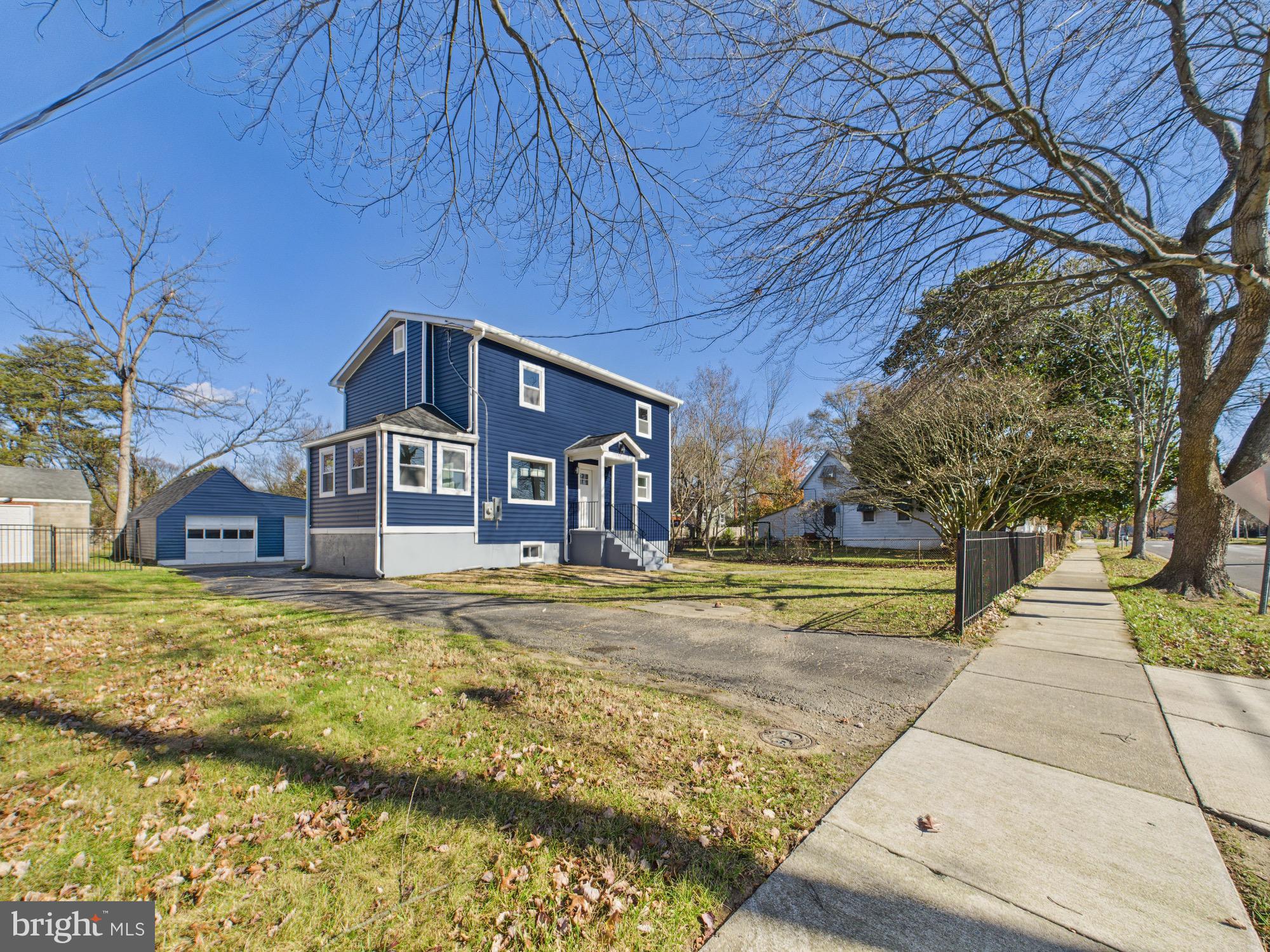 LAKELAND - Residential