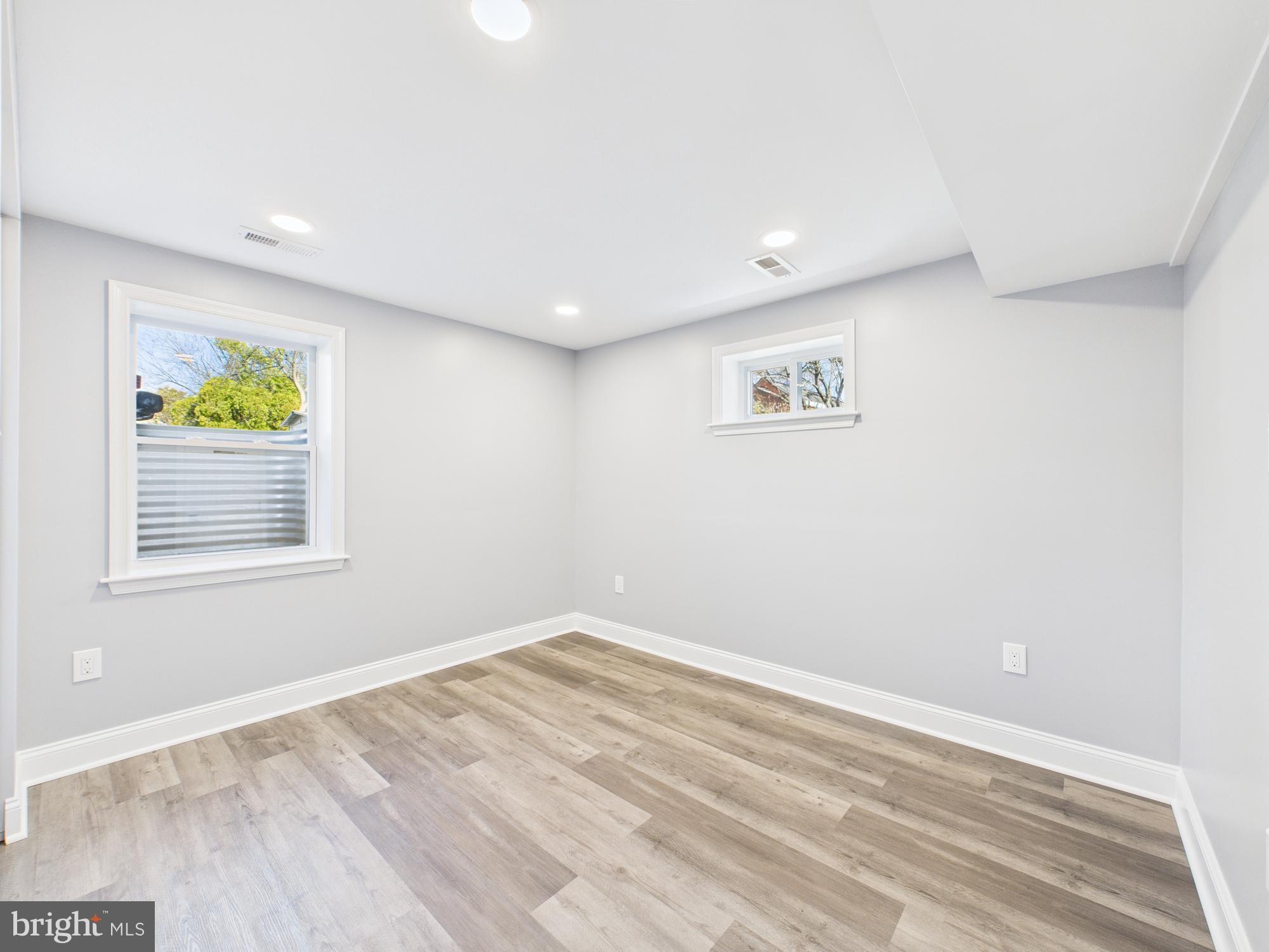 LAKELAND - Residential