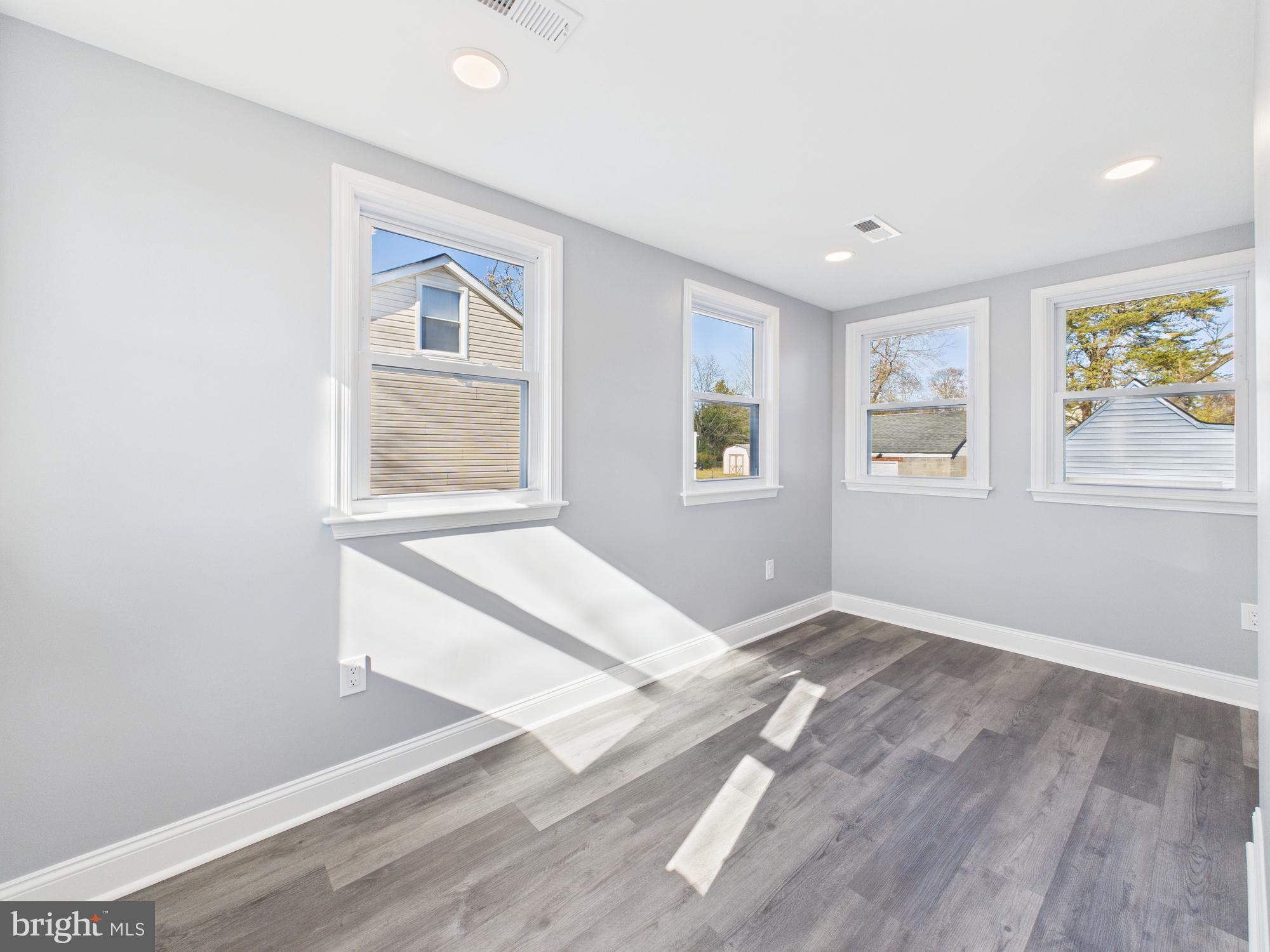 LAKELAND - Residential