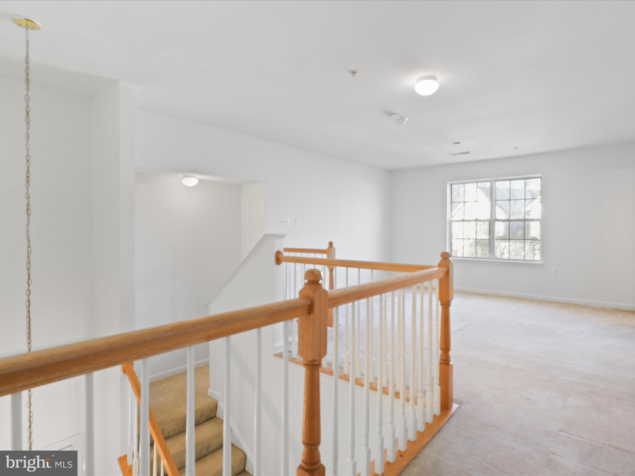 WOODLAND LAKE CONDO - Residential