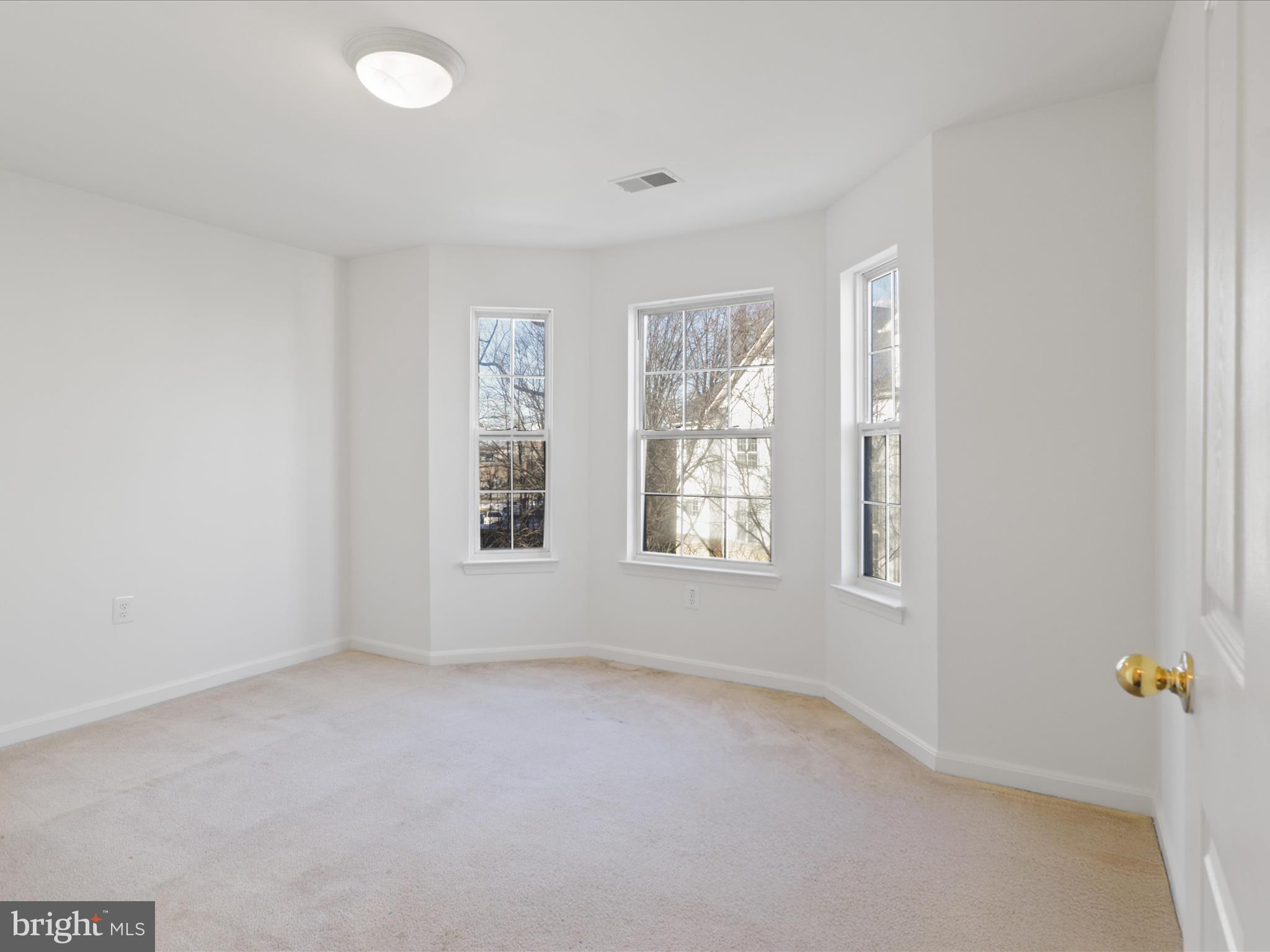 WOODLAND LAKE CONDO - Residential