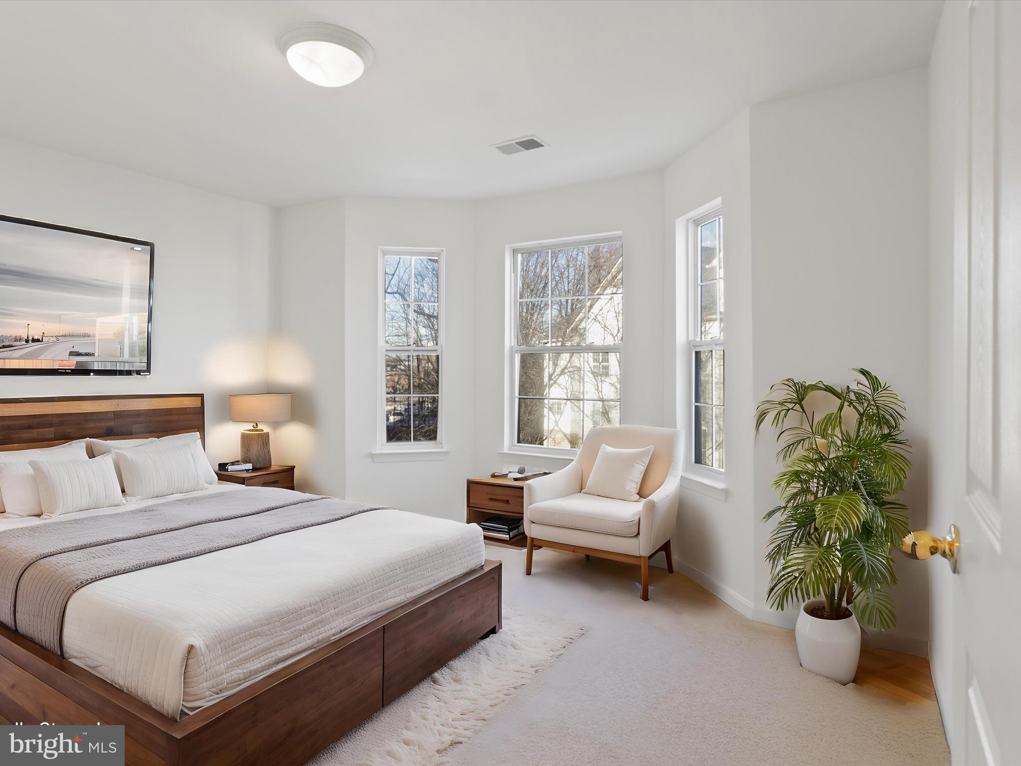 WOODLAND LAKE CONDO - Residential