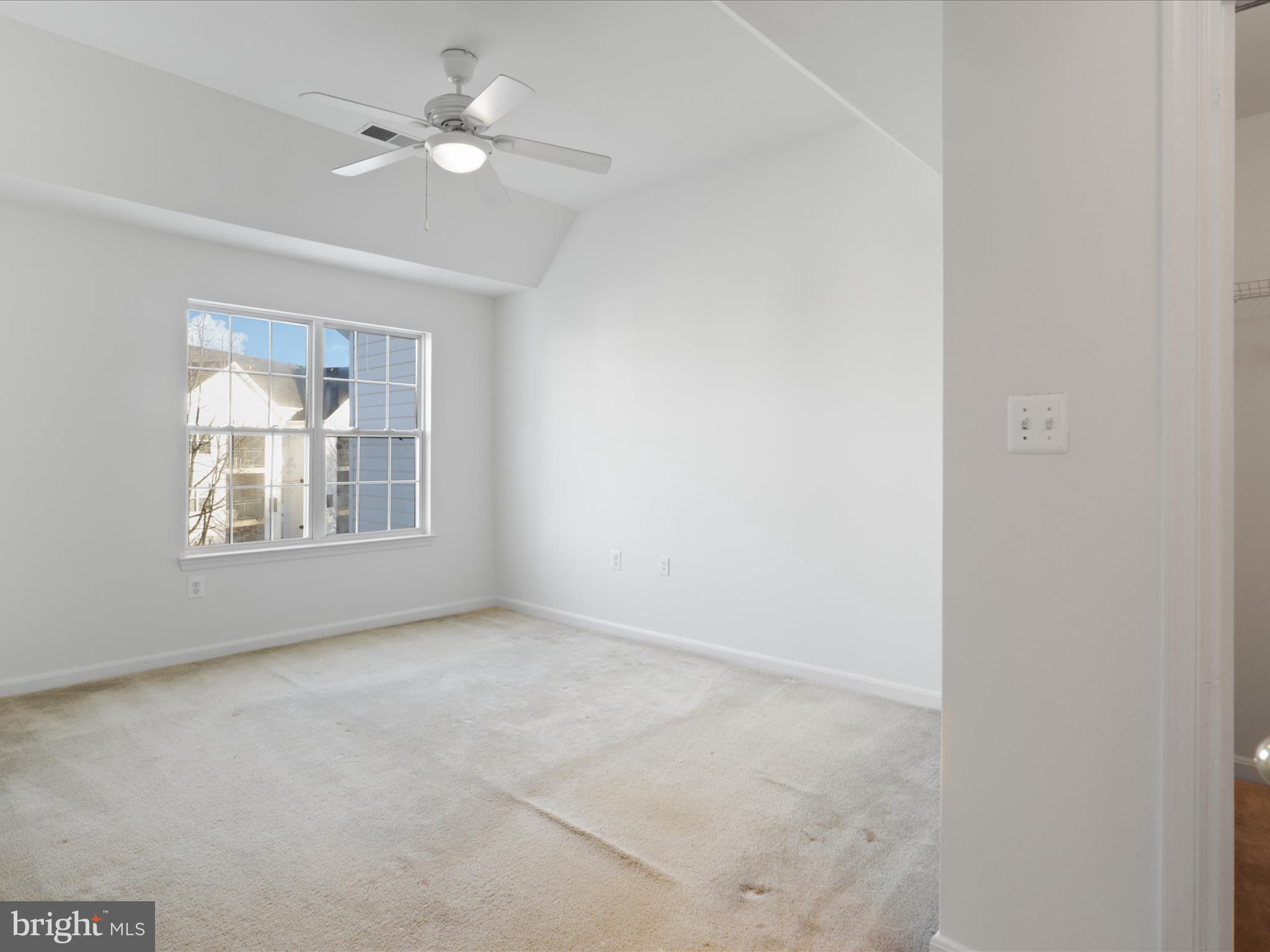 WOODLAND LAKE CONDO - Residential