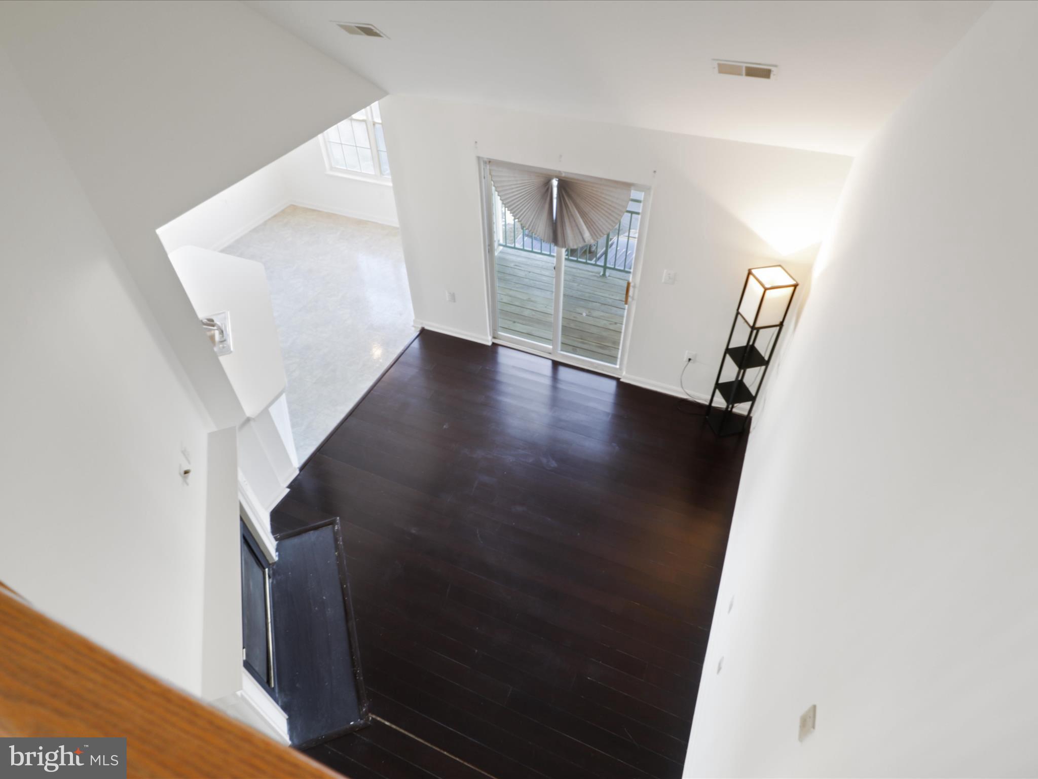 WOODLAND LAKE CONDO - Residential