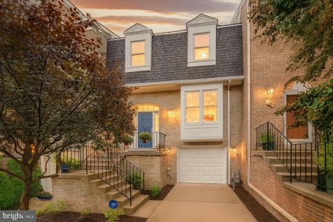 408 COUNCIL DRIVE NE VIENNA VA 22180