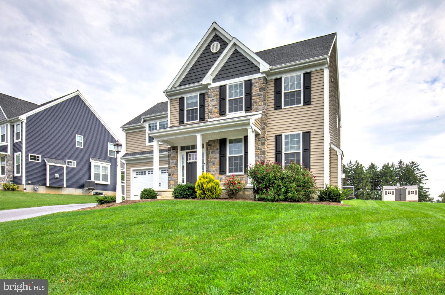 528 SPRING HOLLOW DRIVE