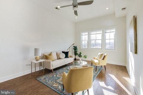 2012 D STREET NE 4 WASHINGTON DC 20002