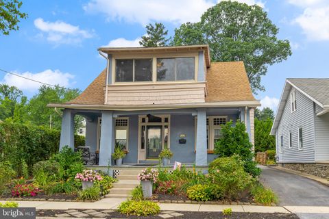 Photo of 16 S Cornell Avenue, Lancaster, PA 17603 (MLS # PALA2054242)