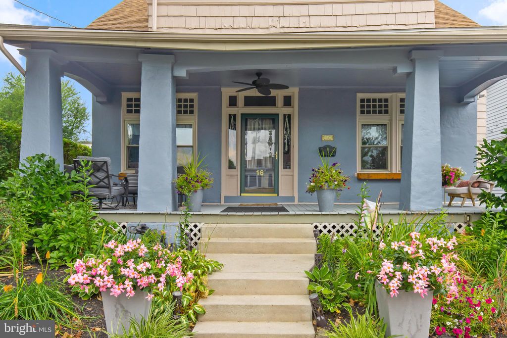 Photo of 16 S Cornell Avenue, Lancaster, PA 17603 (MLS # PALA2054242)