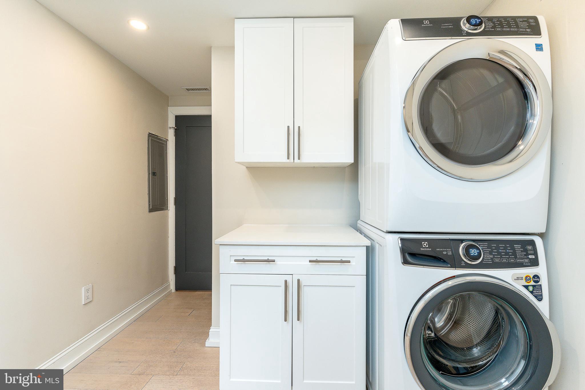 WASHINGTON SQ WEST - Residential