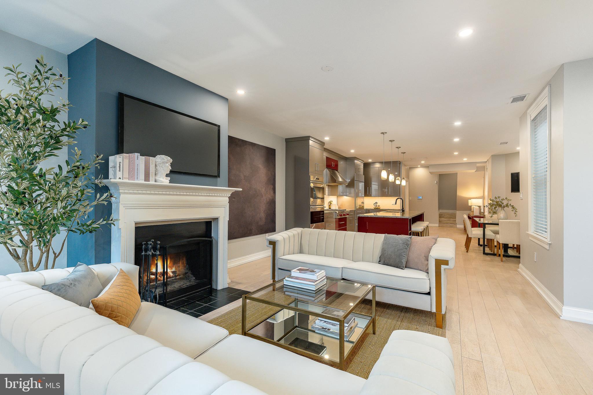 908 SPRUCE STREET 10 10