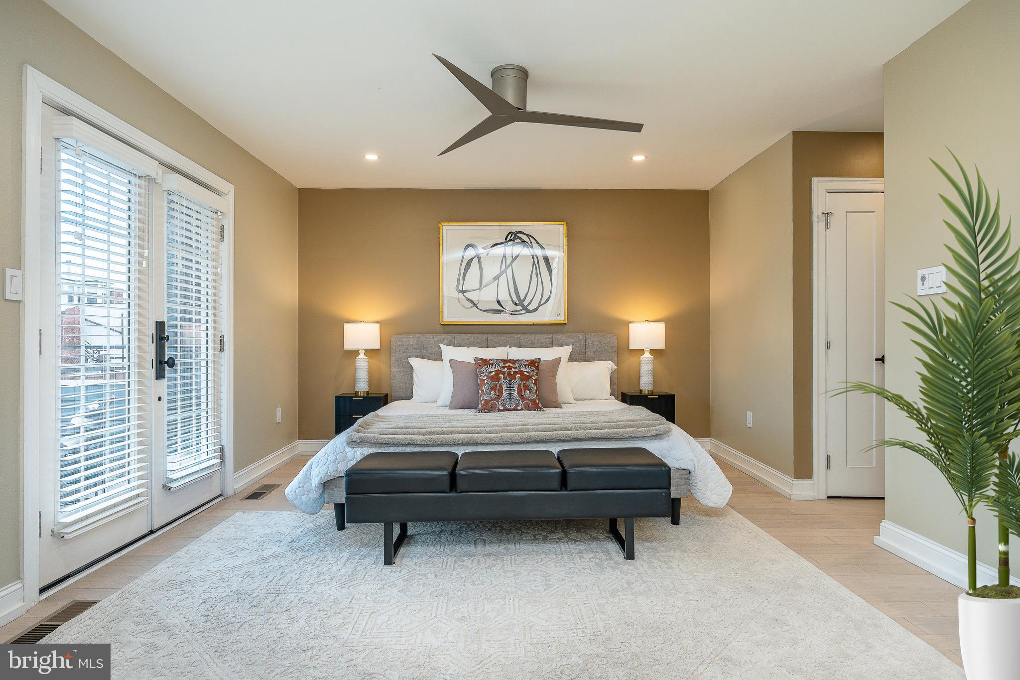 WASHINGTON SQ WEST - Residential