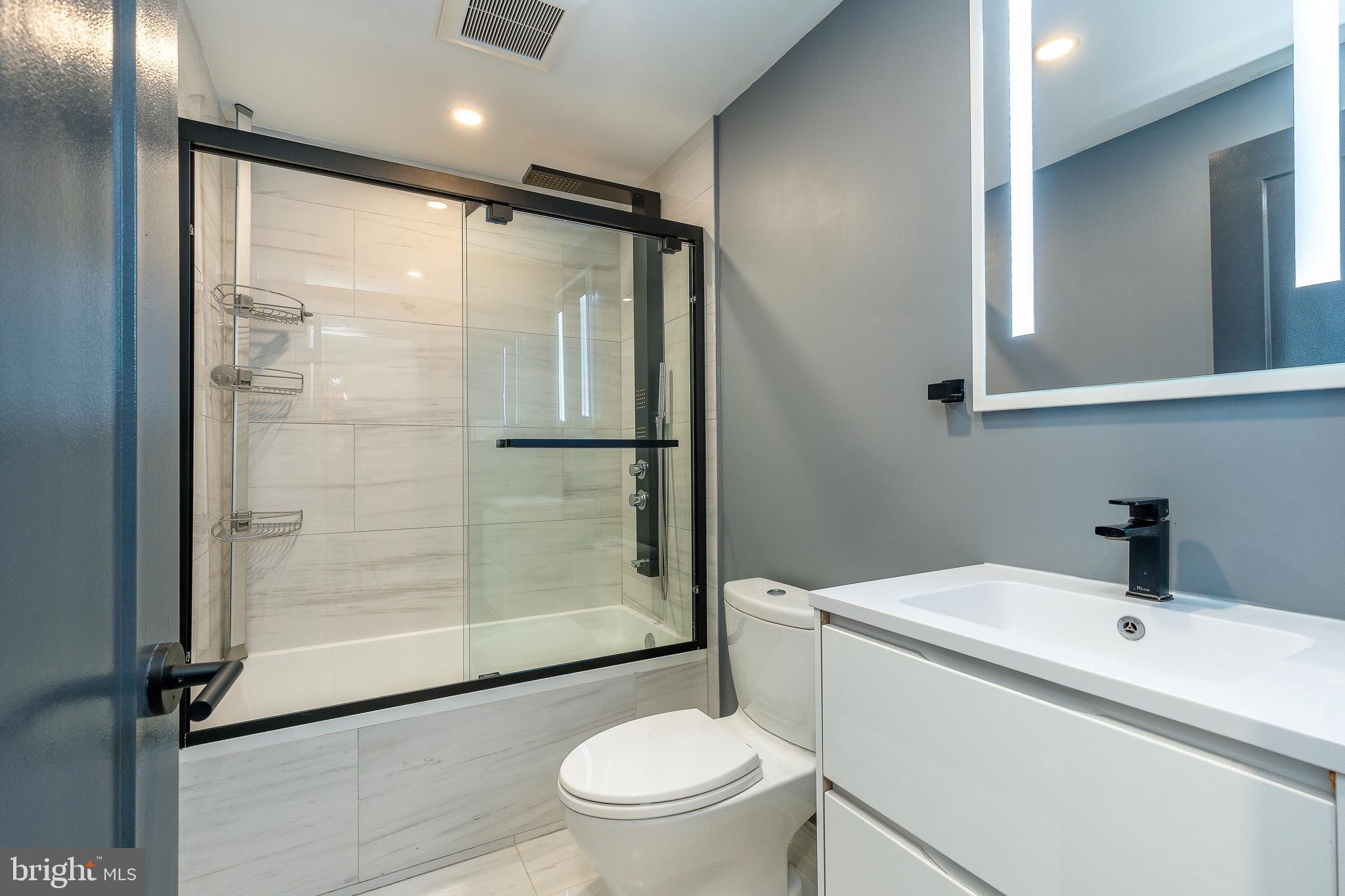 WASHINGTON SQ WEST - Residential