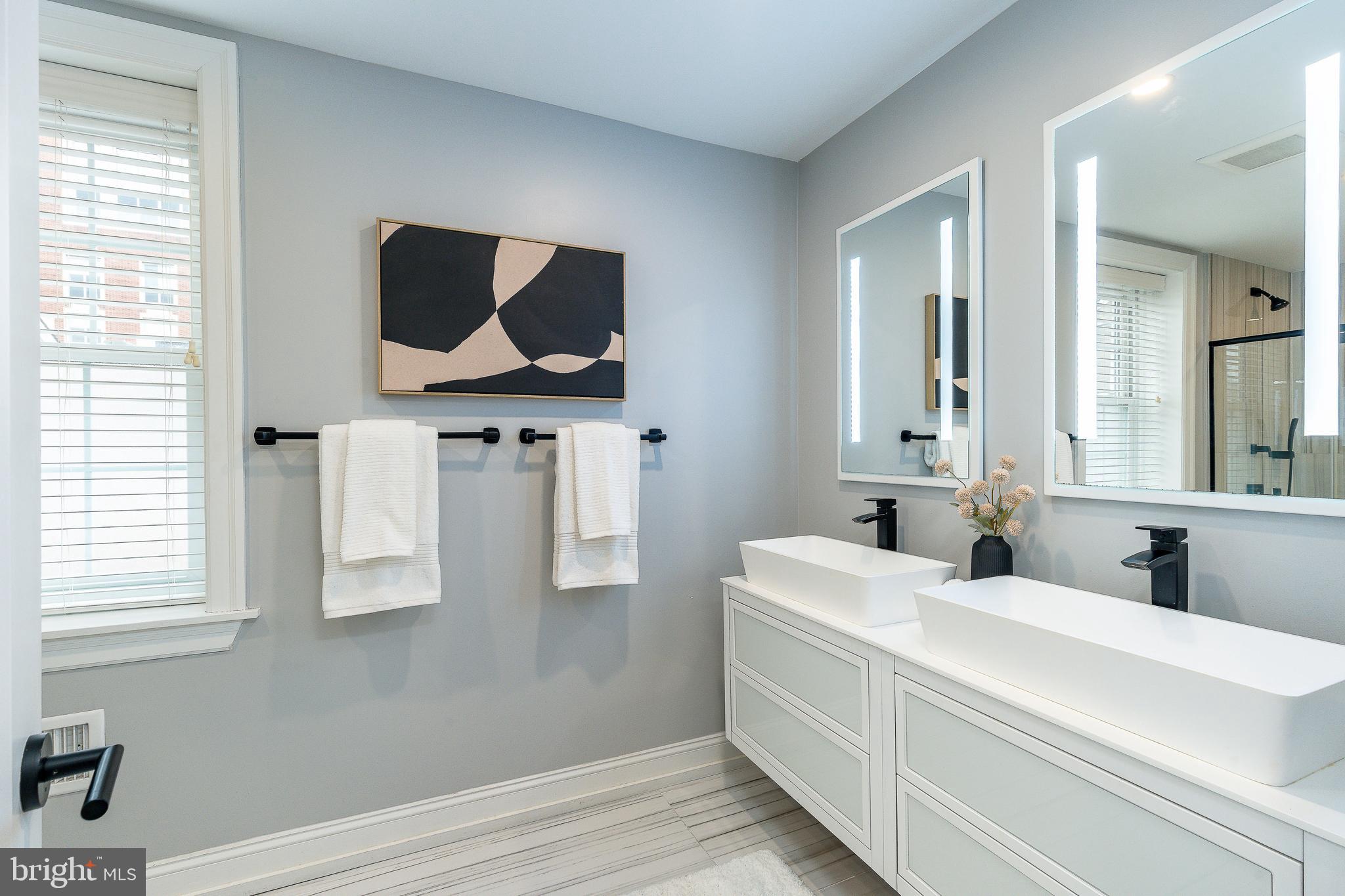 WASHINGTON SQ WEST - Residential