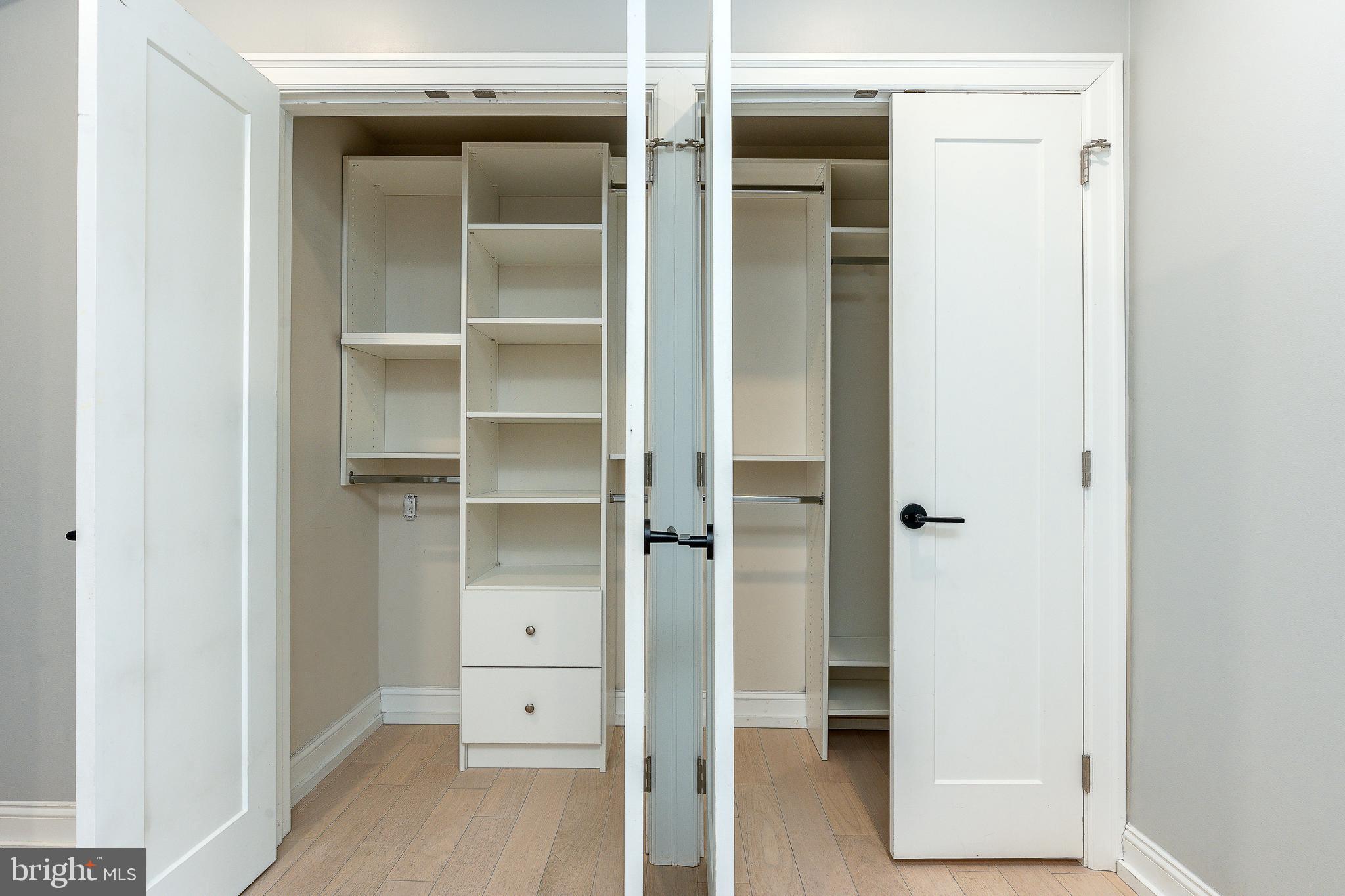 WASHINGTON SQ WEST - Residential