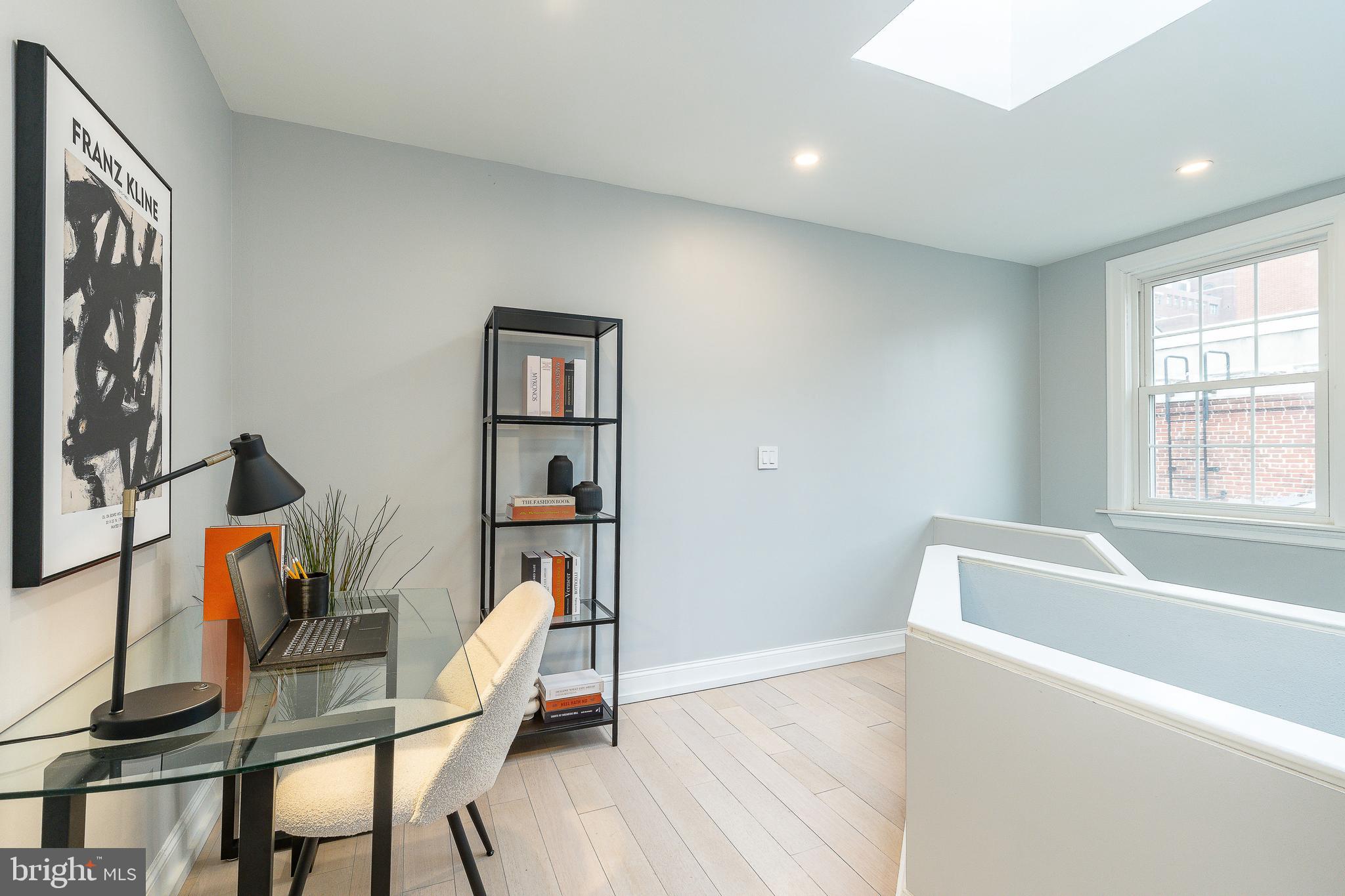 WASHINGTON SQ WEST - Residential