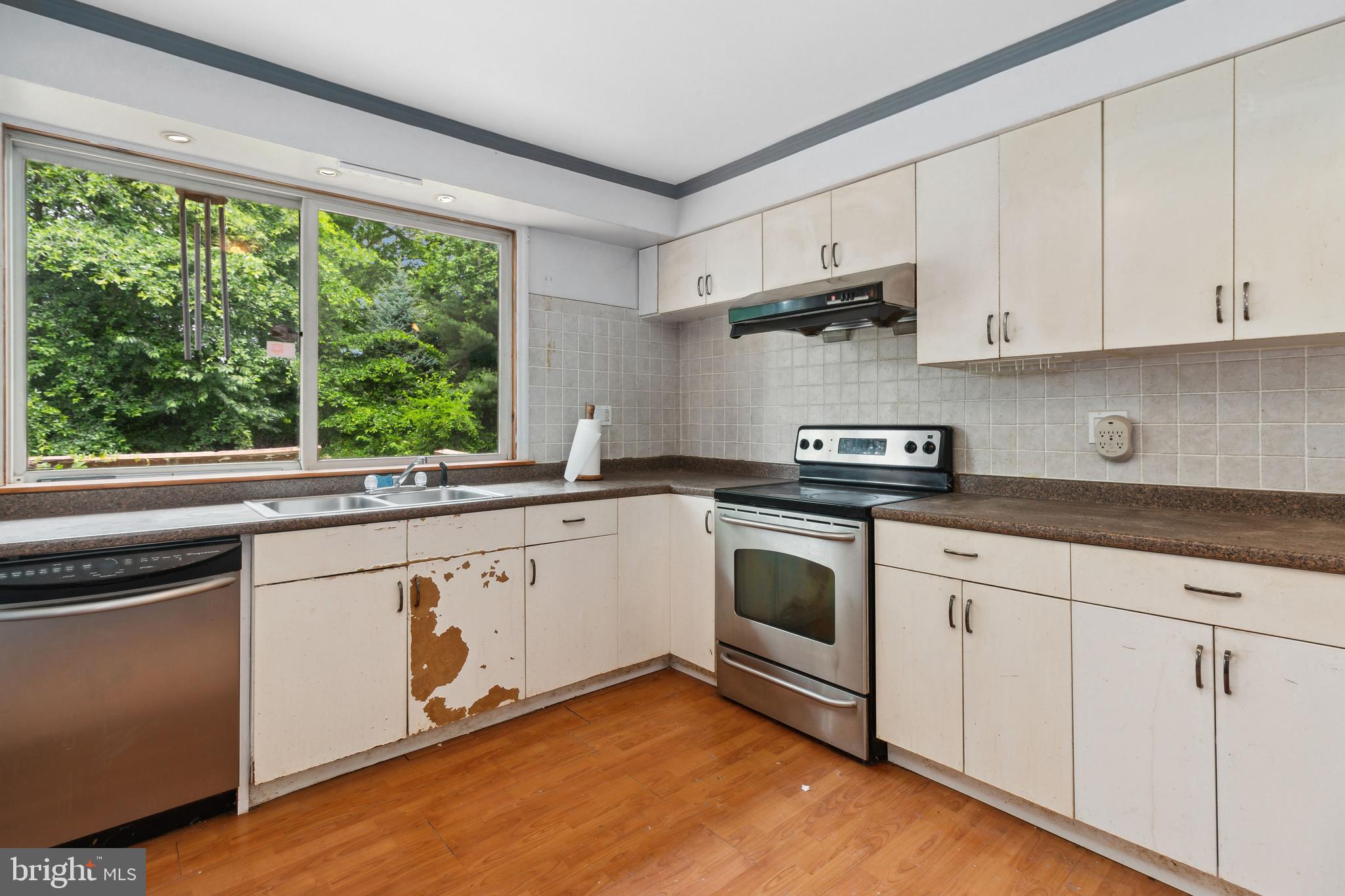 CROYDON ACRES - Residential