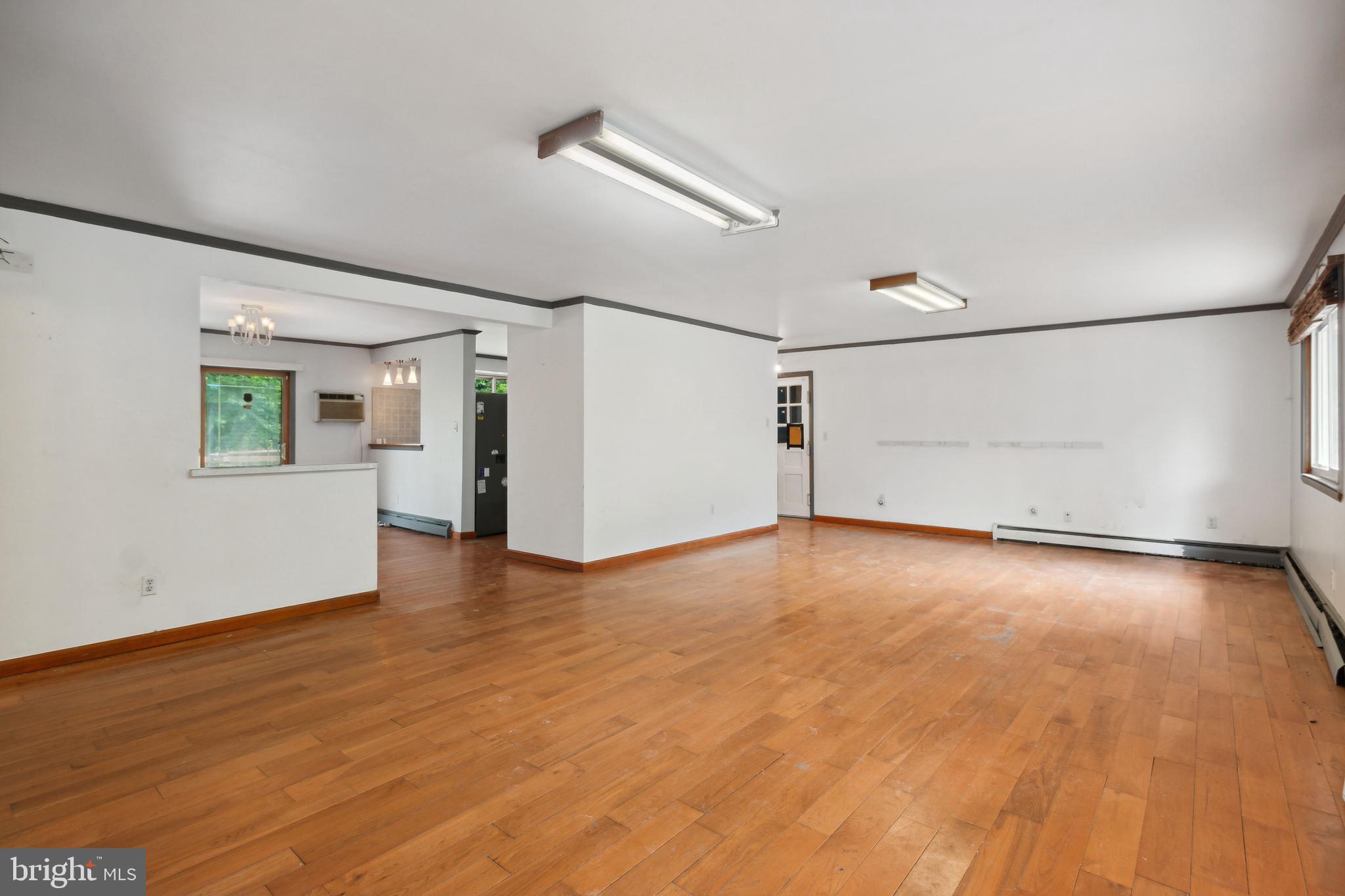 CROYDON ACRES - Residential