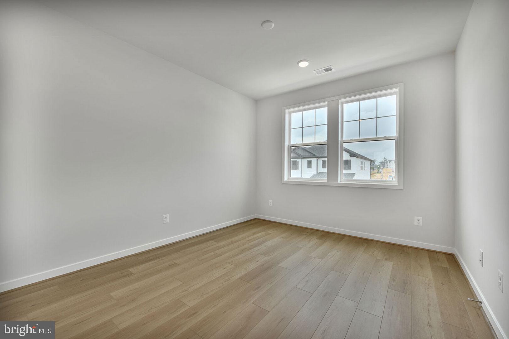 BRAMBLETON - Residential