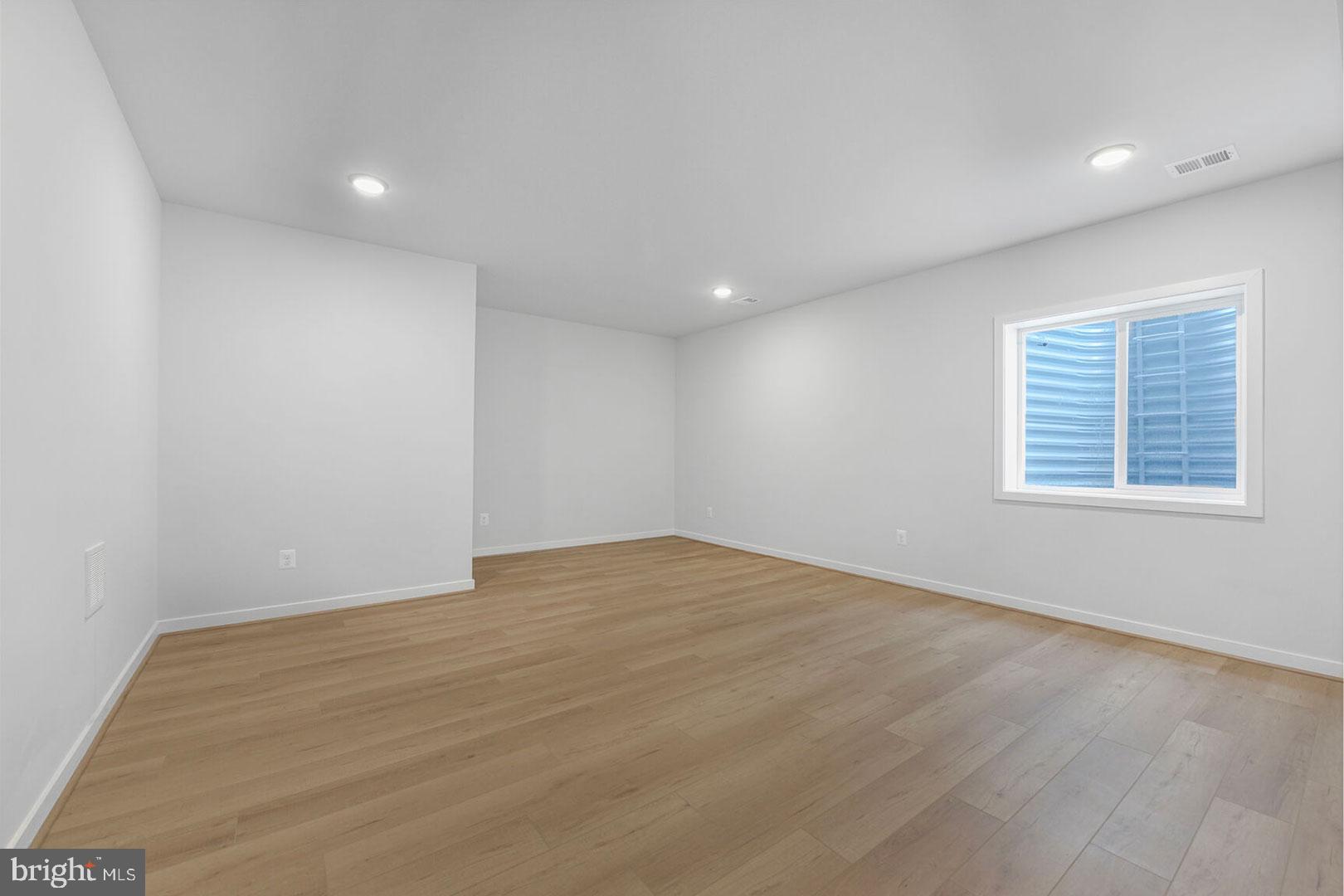 BRAMBLETON - Residential