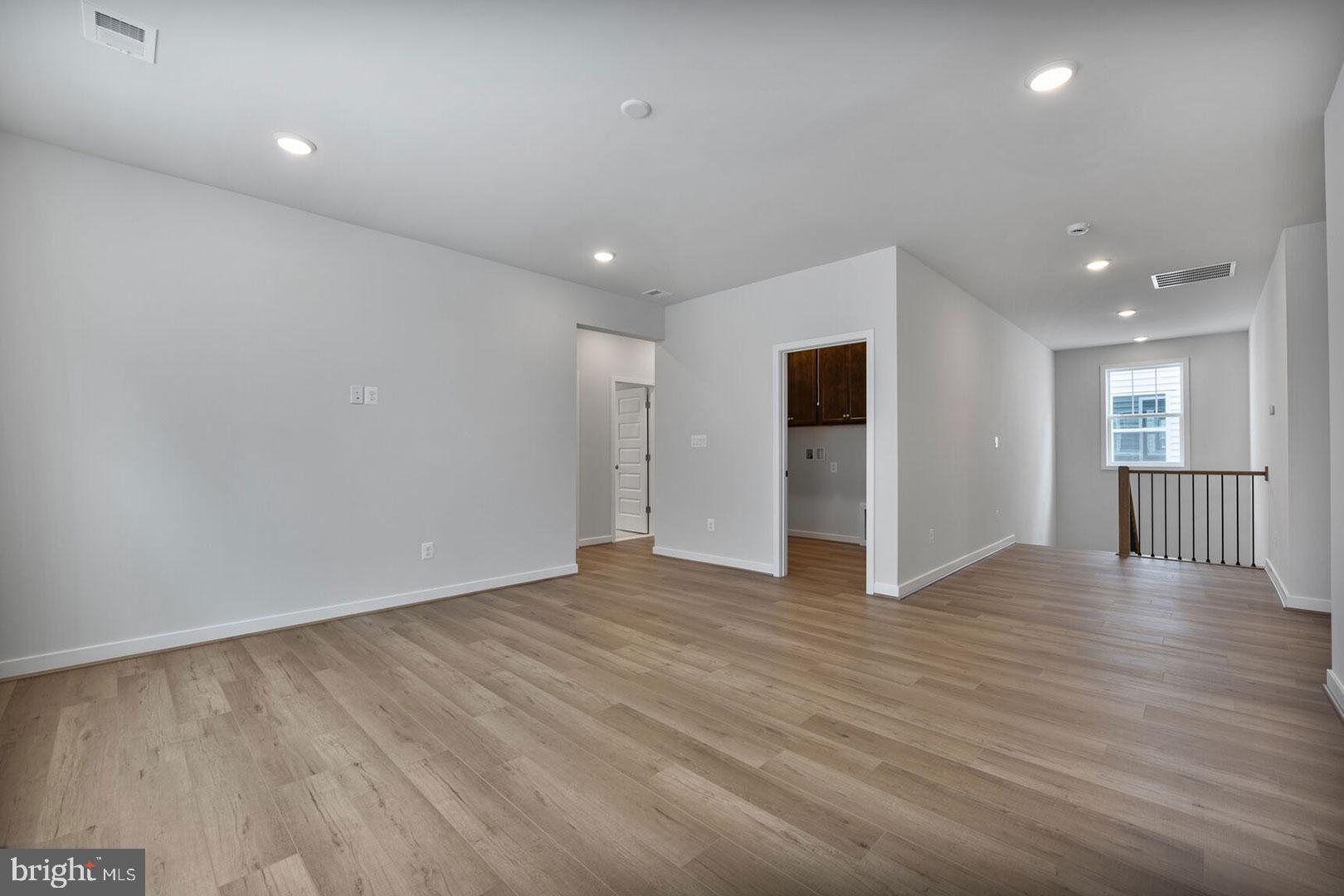 BRAMBLETON - Residential