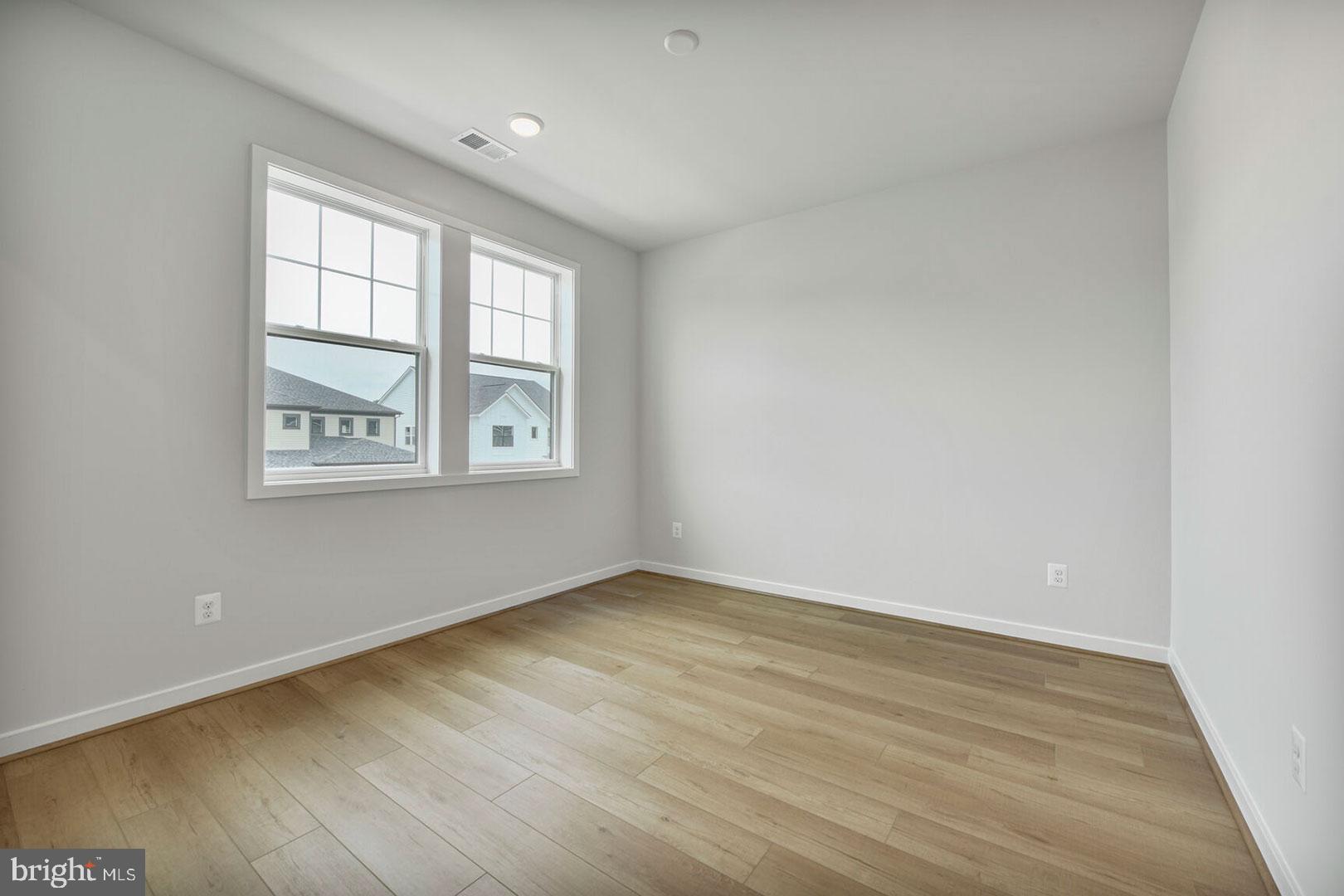 BRAMBLETON - Residential