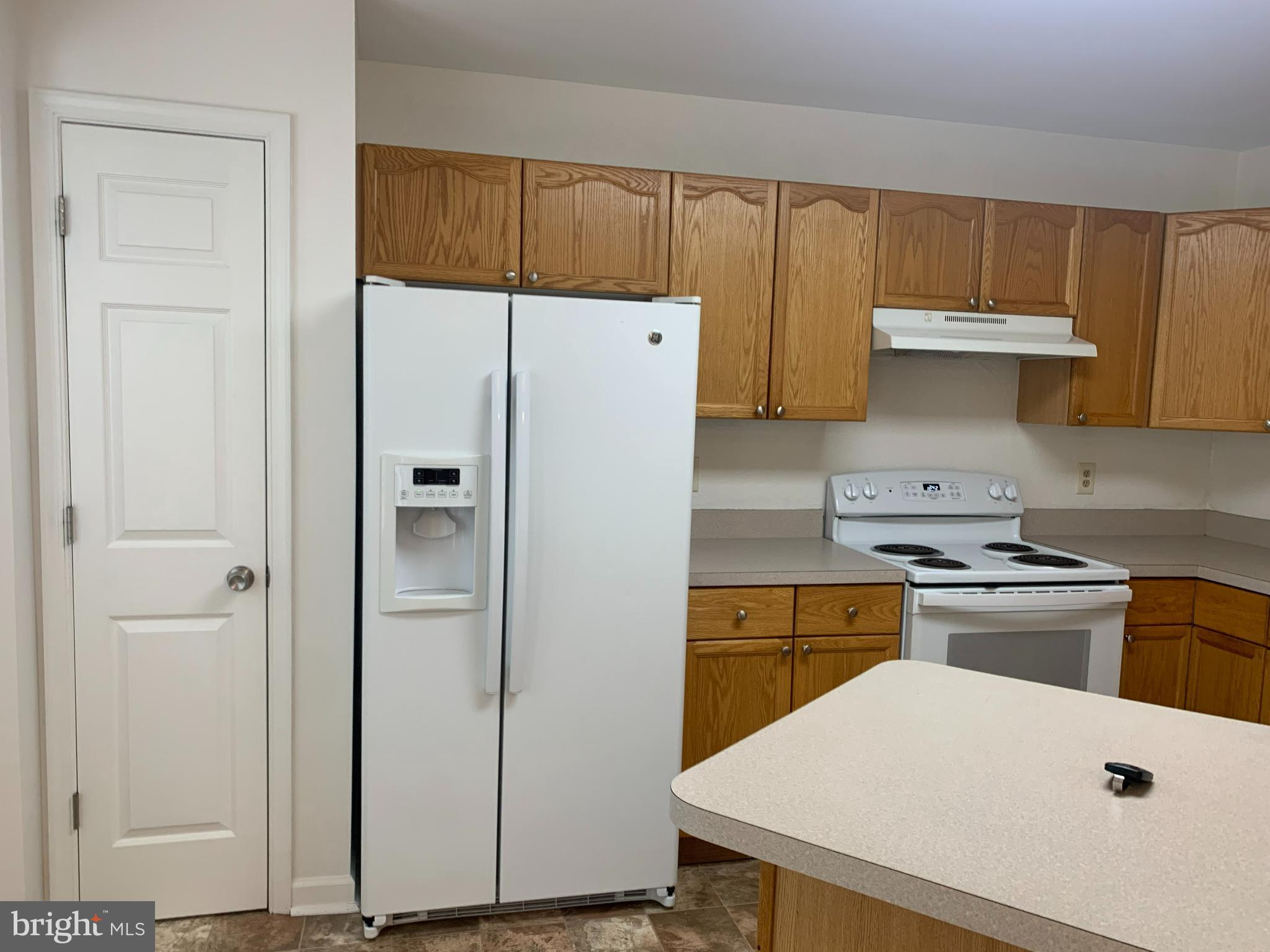 LAUREL RIDGE - Residential Lease