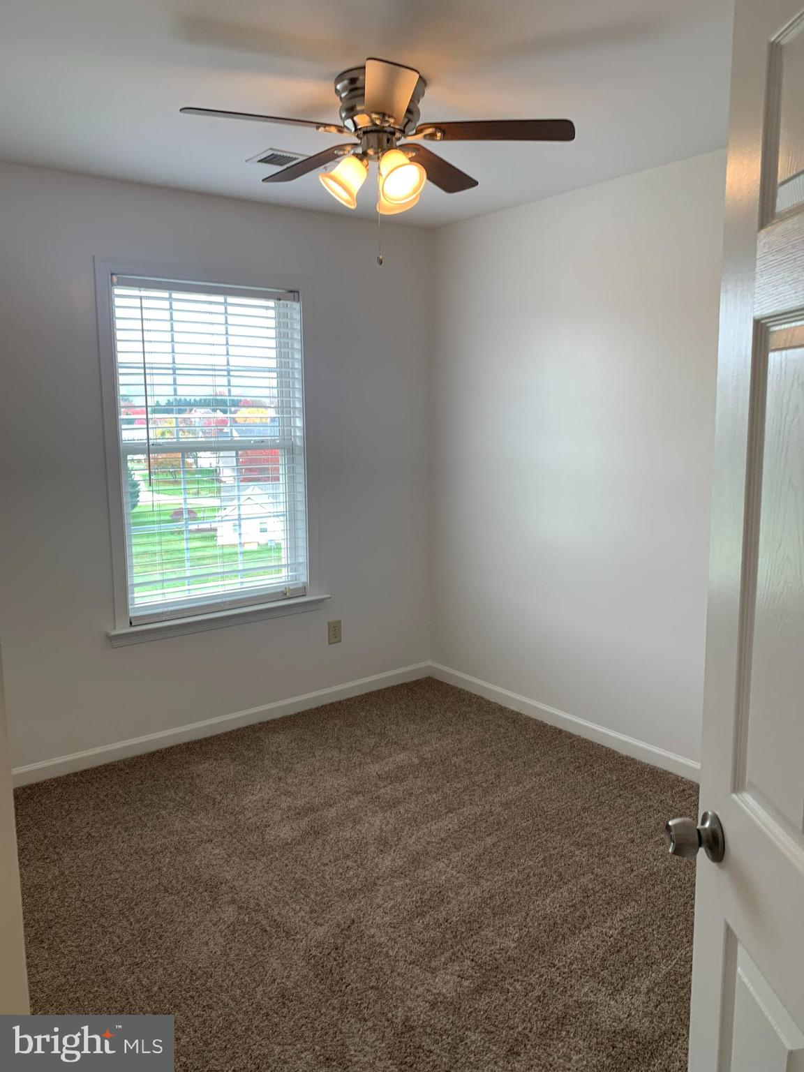 LAUREL RIDGE - Residential Lease