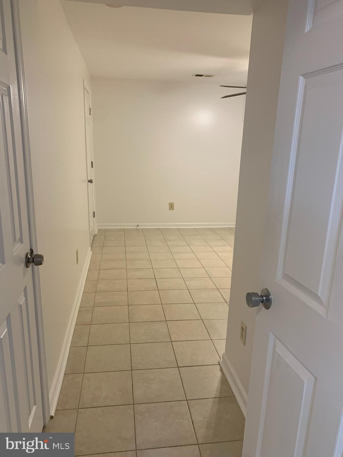 LAUREL RIDGE - Residential Lease