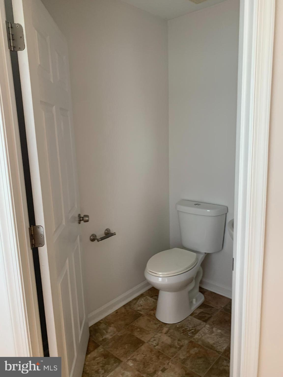 LAUREL RIDGE - Residential Lease