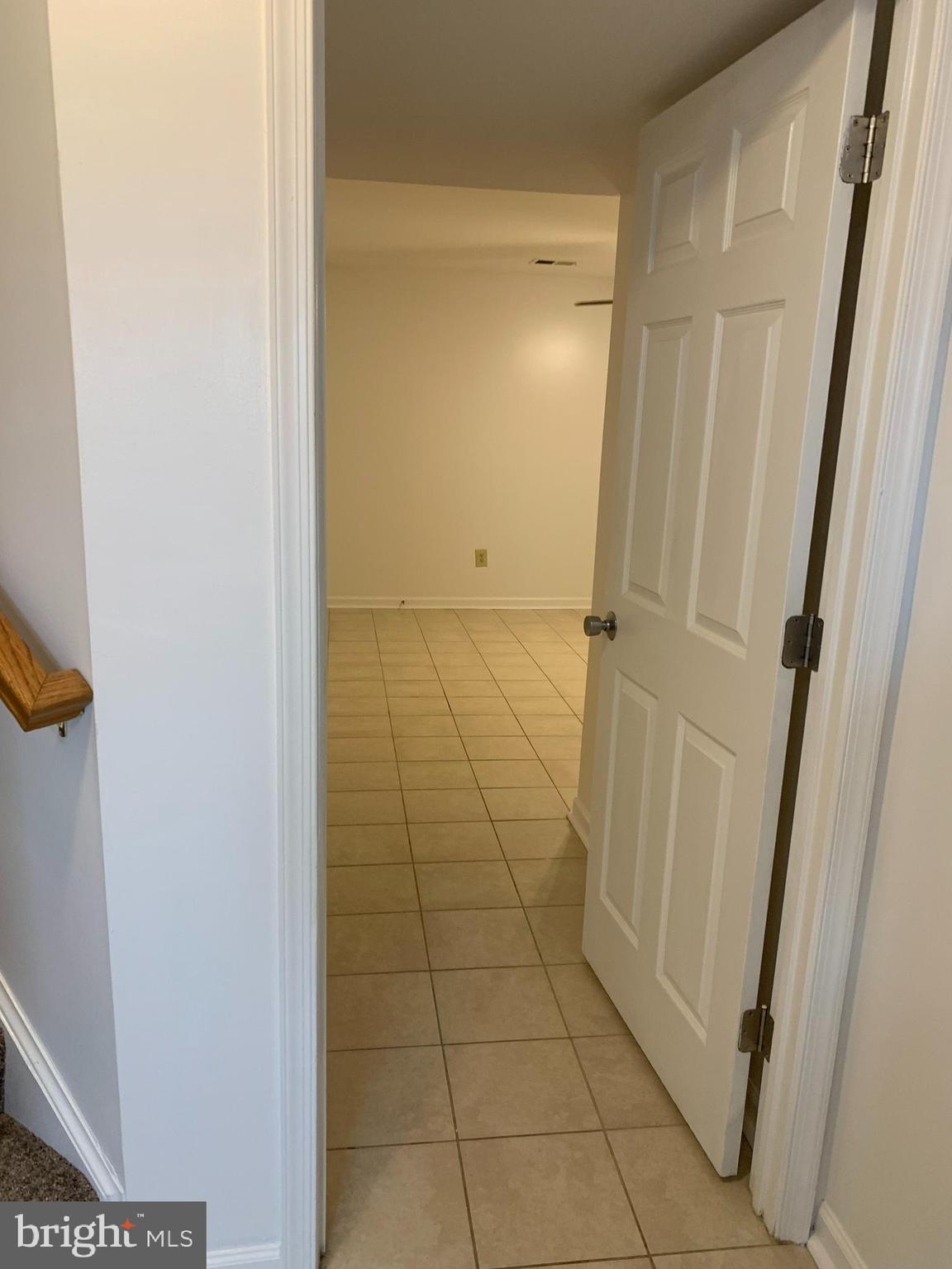 LAUREL RIDGE - Residential Lease