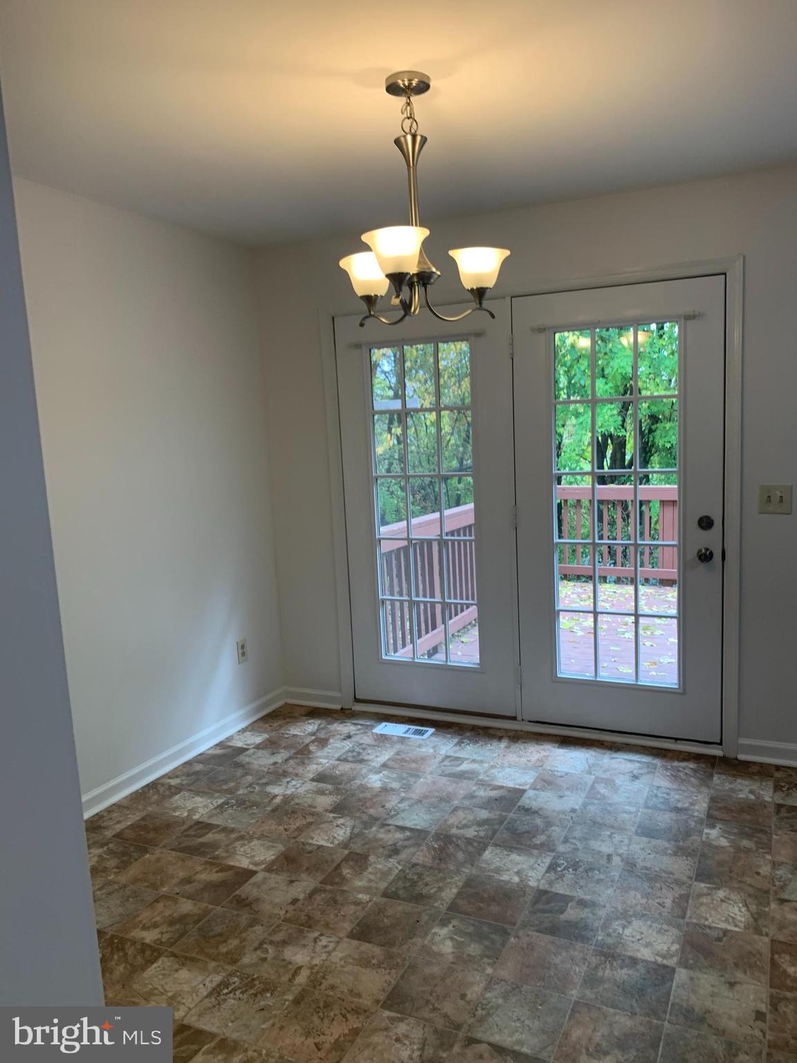 LAUREL RIDGE - Residential Lease